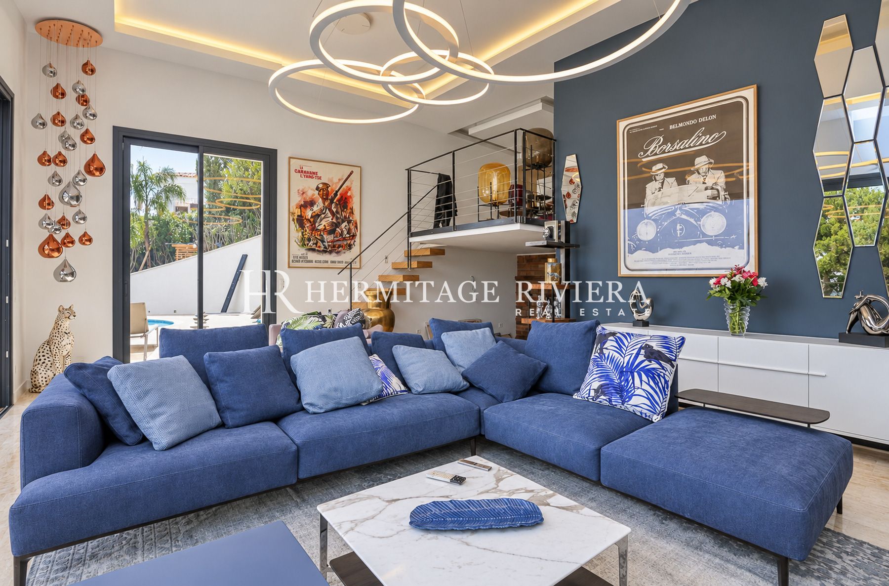 Villa in Villefranche-sur-Mer Contemporary villa with bay views (image 5)