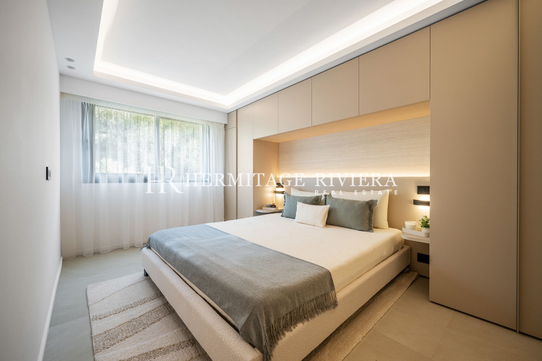 Exceptional Apartment – Top Floor with Breathtaking Sea View (image 27)