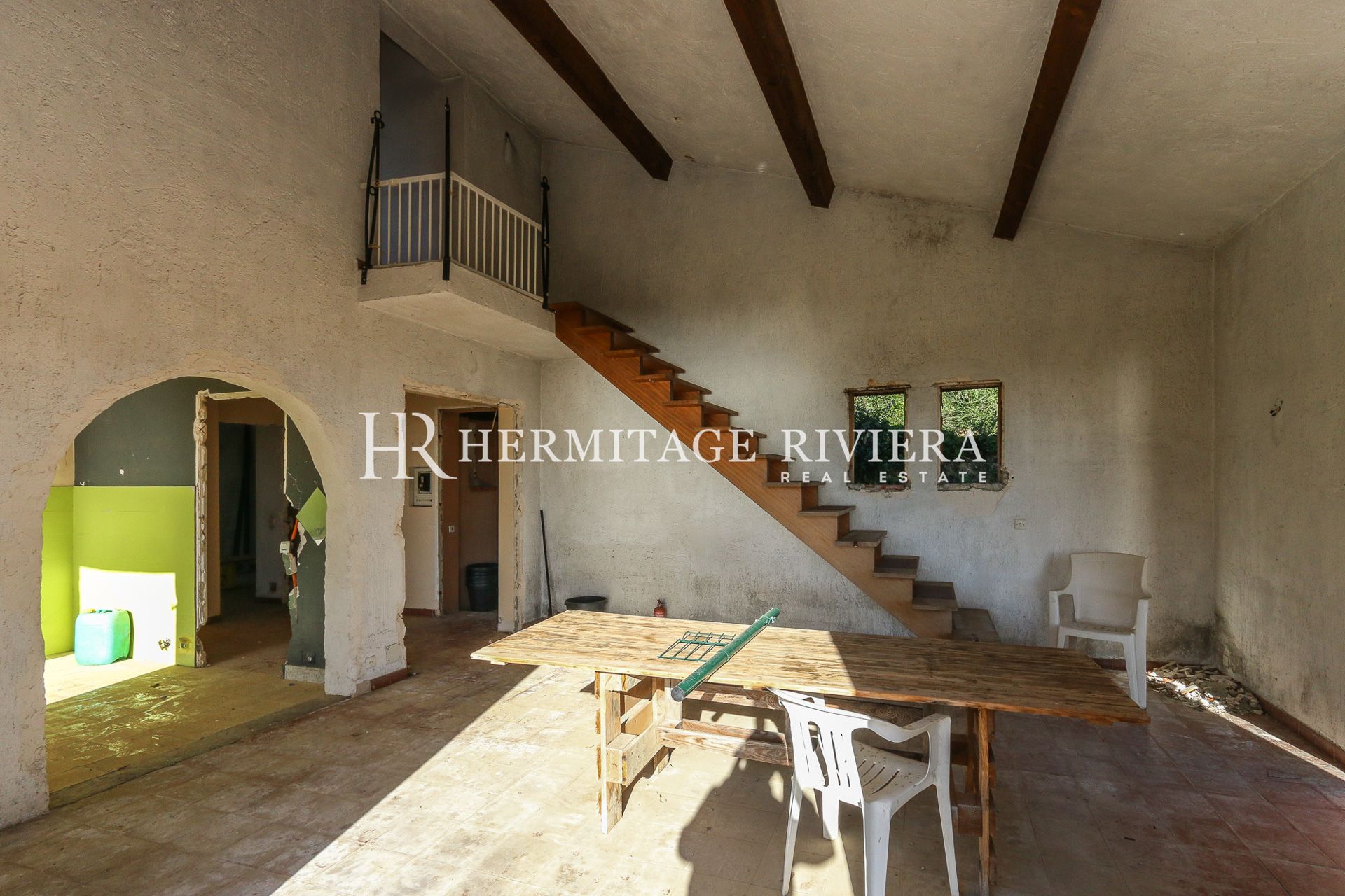 To renovate with permit - Sea view (image 9)