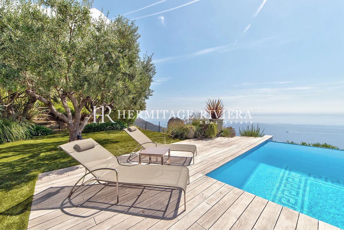Con vista sul borgo medievale - Piscina - Vista mare (immagine 8)