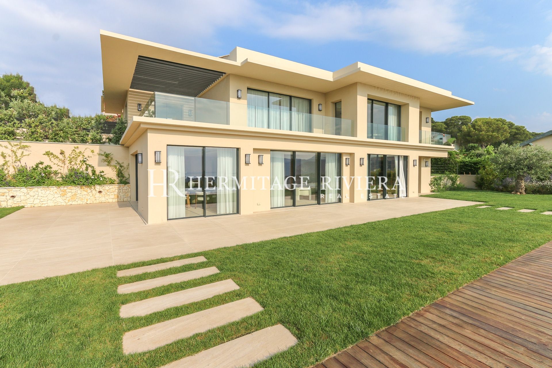 Villa in Nice Mont Boron Villa neu aufgebaut Modern Meerblick Flacher Garten (bild 18)