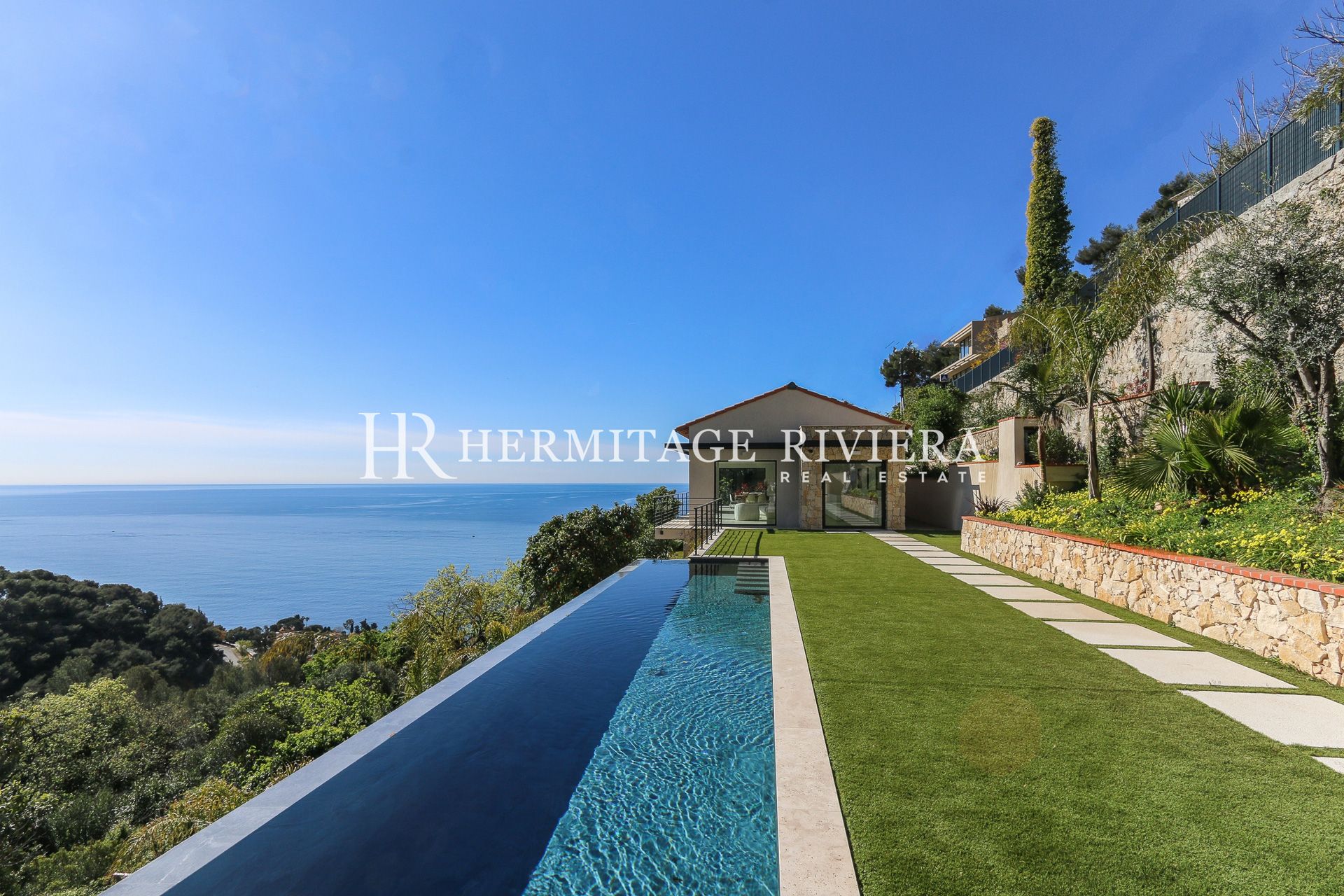 Villa in Roquebrune-Cap-Martin New villa - sea view calme close Monaco (image 2)