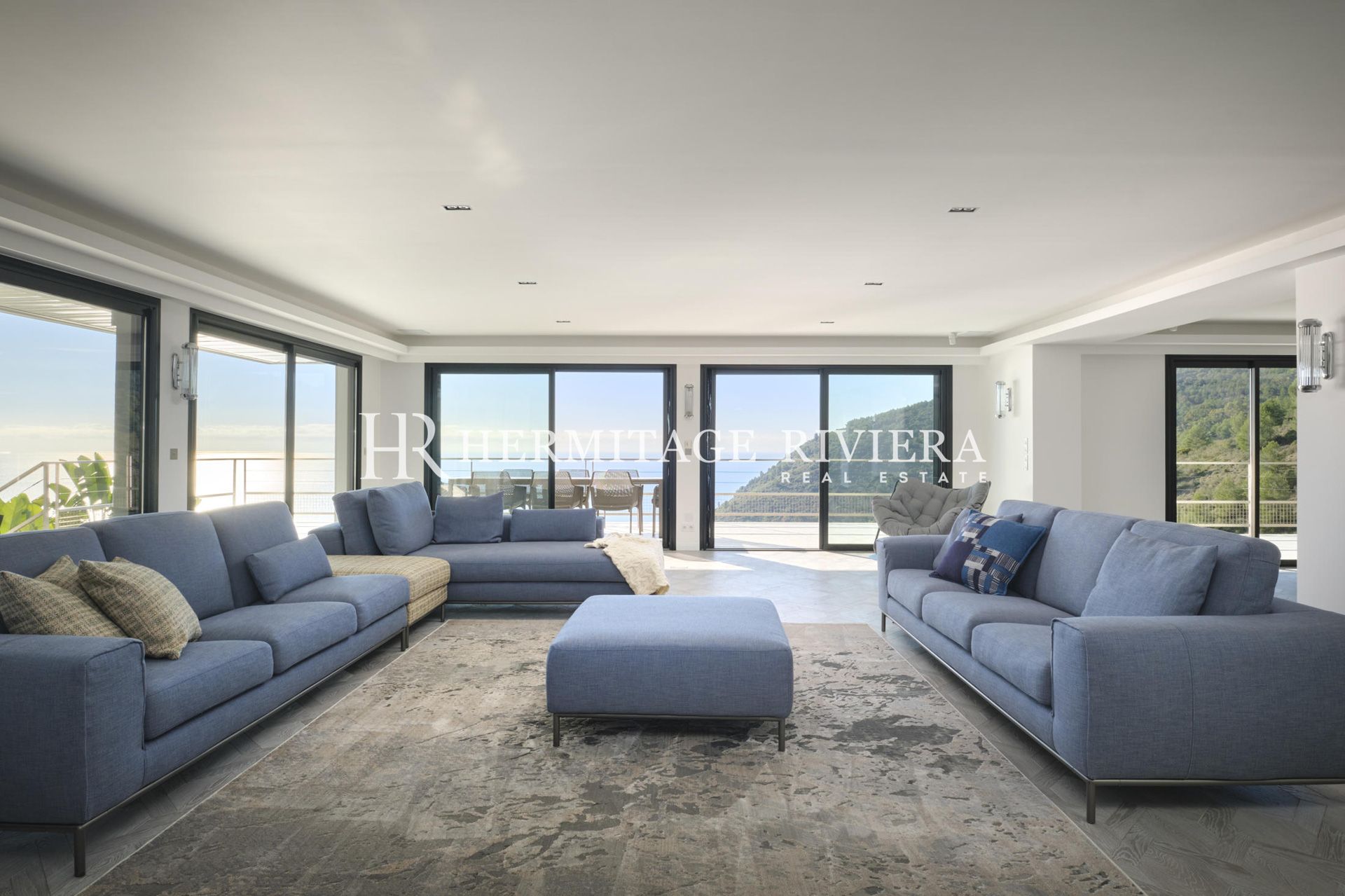 Modern villa in secure domain close Monaco (image 8)