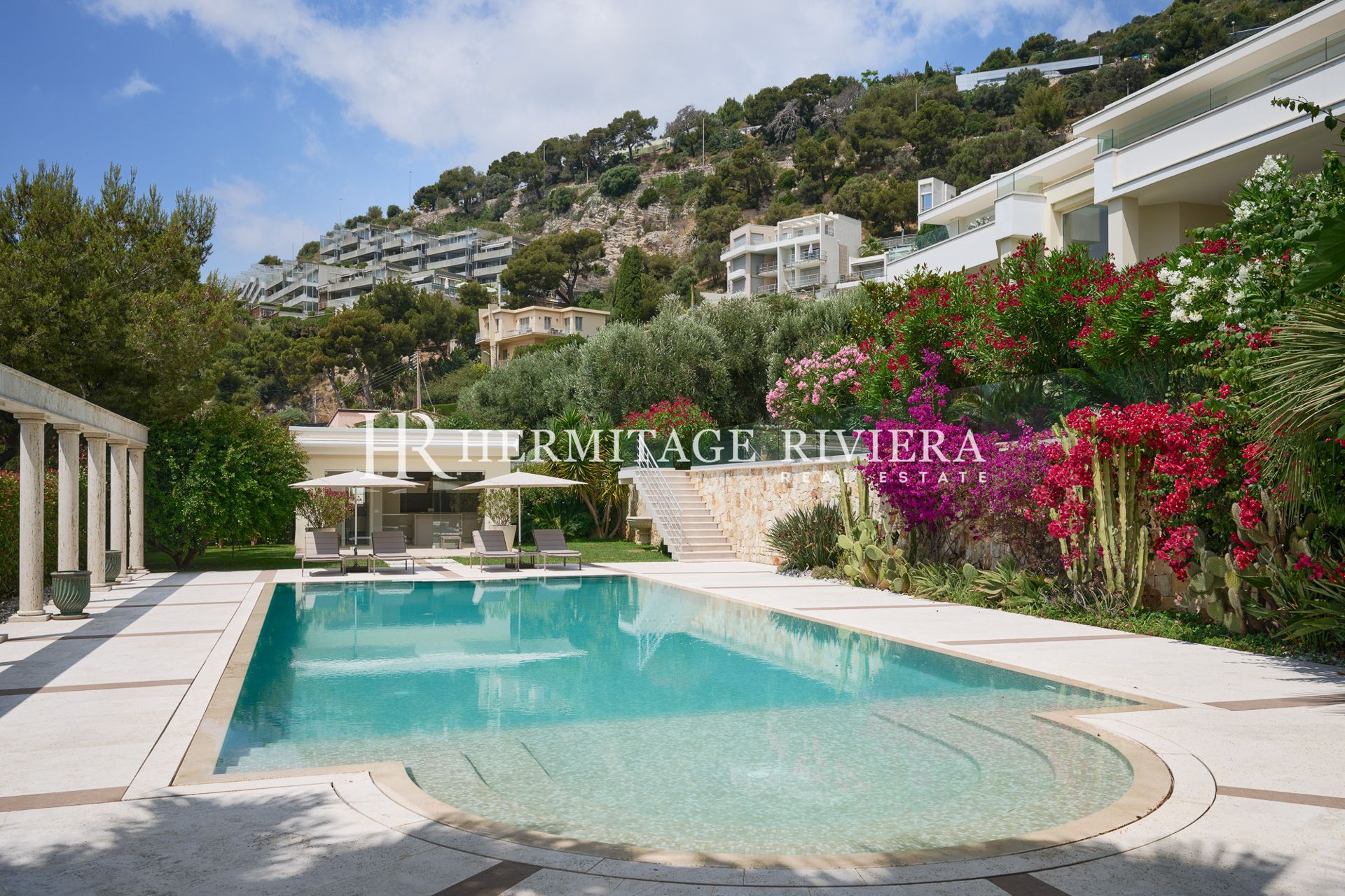 Владение из двух современных вилл - Вид на море - Бассейн (изображение 5)