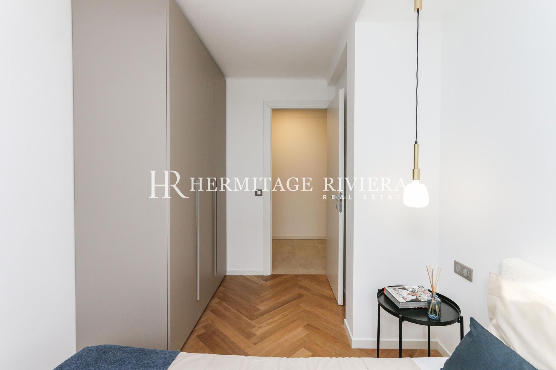 1 bedroom apartment - Renovated - Open-air terrace (image 18)