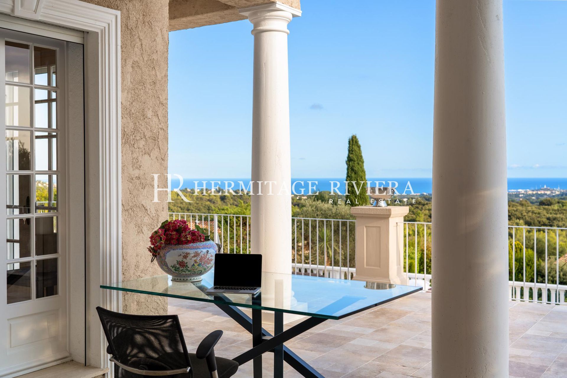 Stunning luxury property with helipad and pool (image 26)