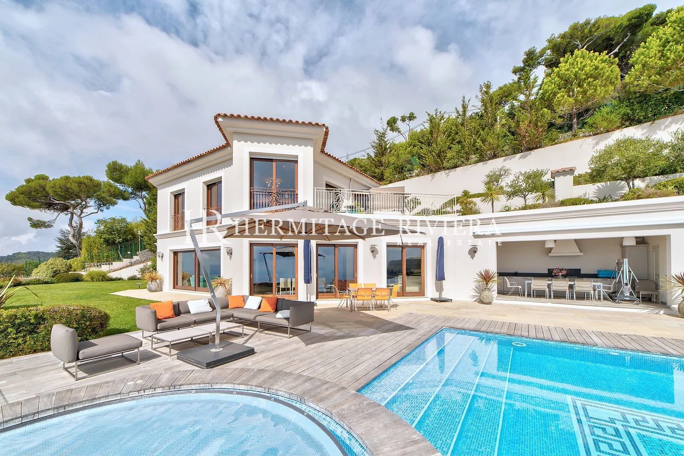 Con vista sul borgo medievale - Piscina - Vista mare (immagine 2)