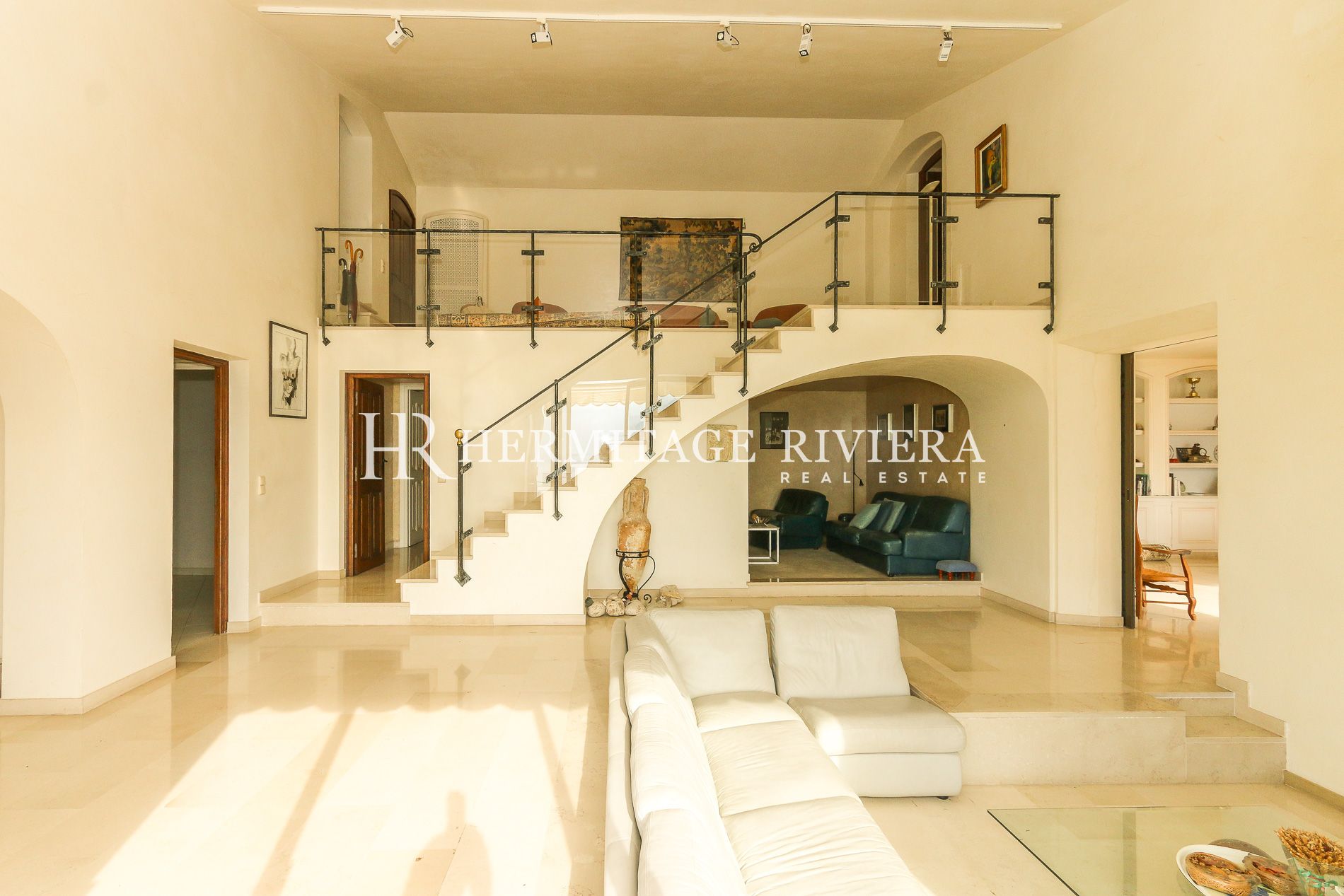 Villa provenzal con vistas panorámicas al mar, cerca de Mónaco (imagen 13)