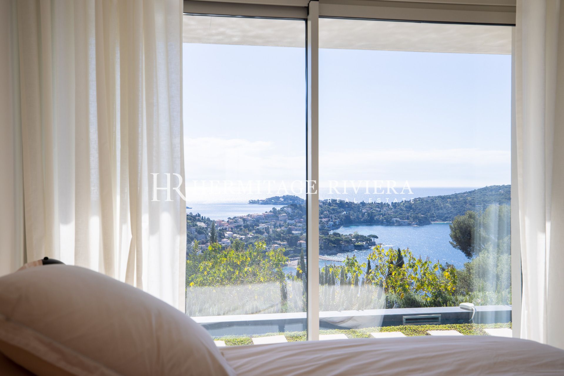 Luxury property - Sew Views - Pool (image 29)