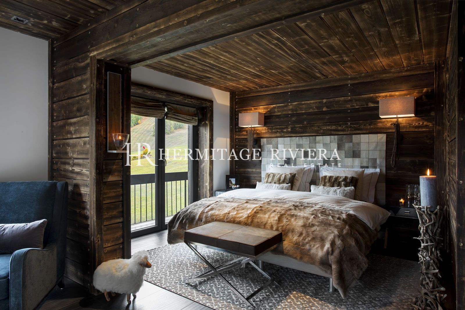 Luxury chalet by the slopes (image 19)