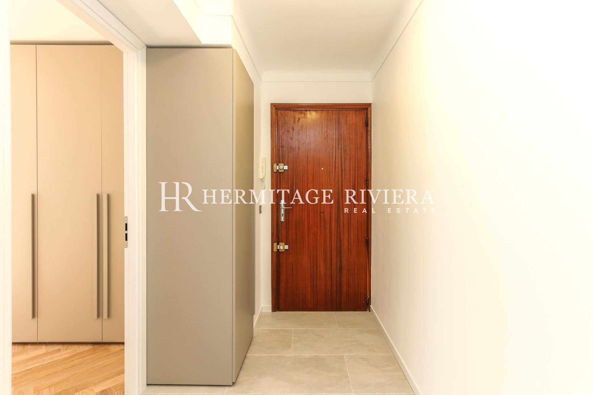 1 bedroom apartment - Renovated - Open-air terrace (image 14)