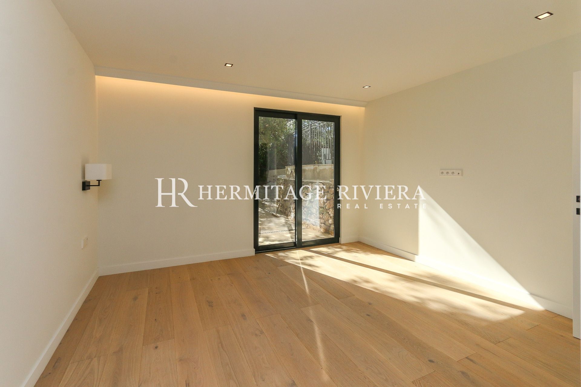 Renovert villa - Basseng - Hage - Havutsikt (bilde 21)