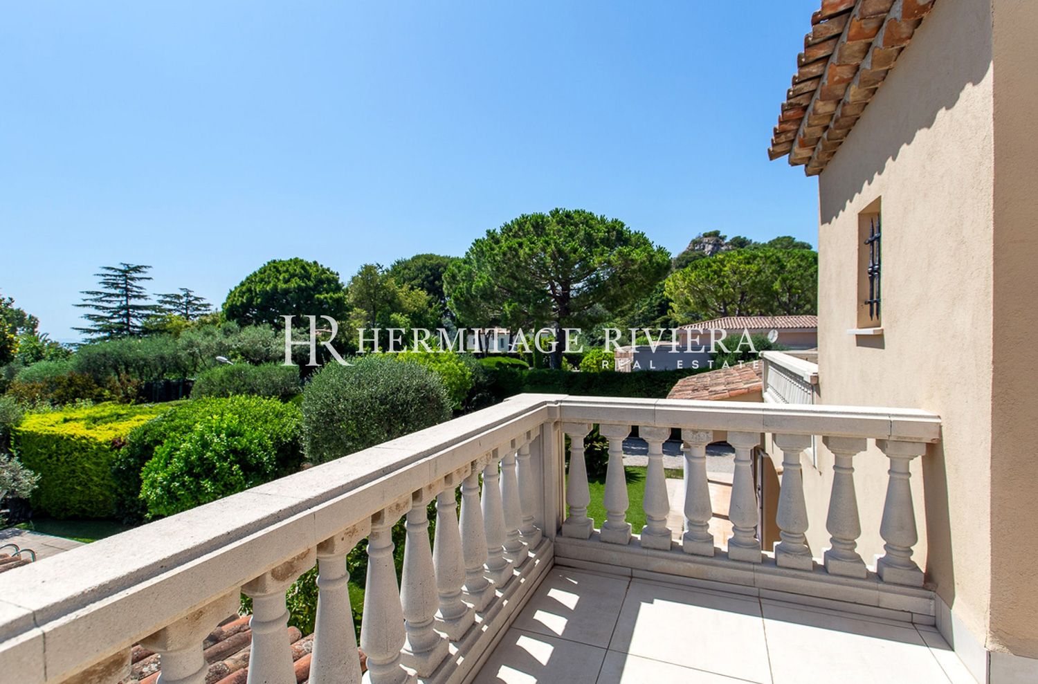 Villa in Villefranche-sur-Mer Сalm - Сlosed estate - Pool - Garden (image 26)