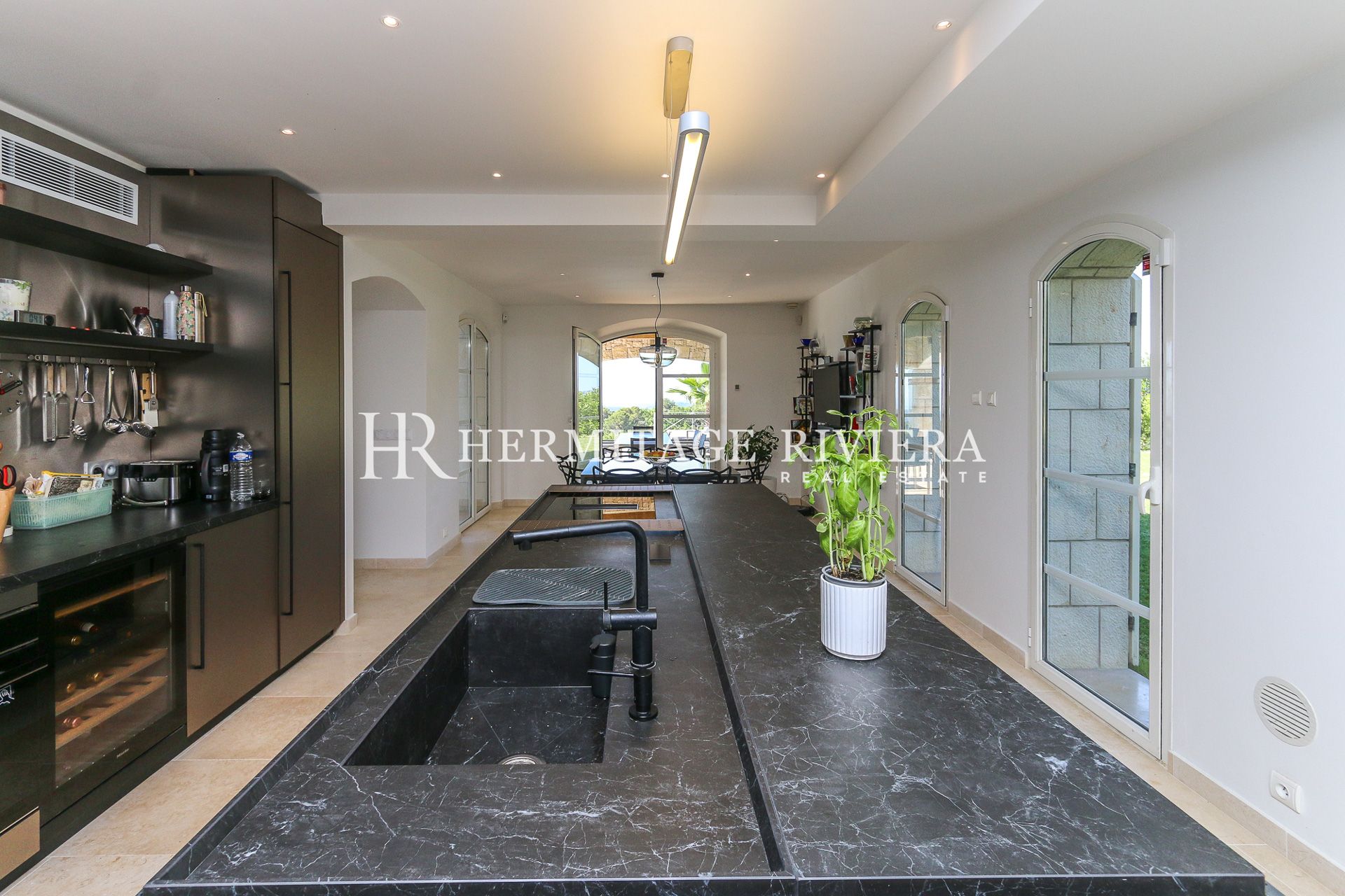 Villa i Saint-Paul-de-Vence Privat ejendom - Havudsigt - Flad have - Pool  (billede 13)