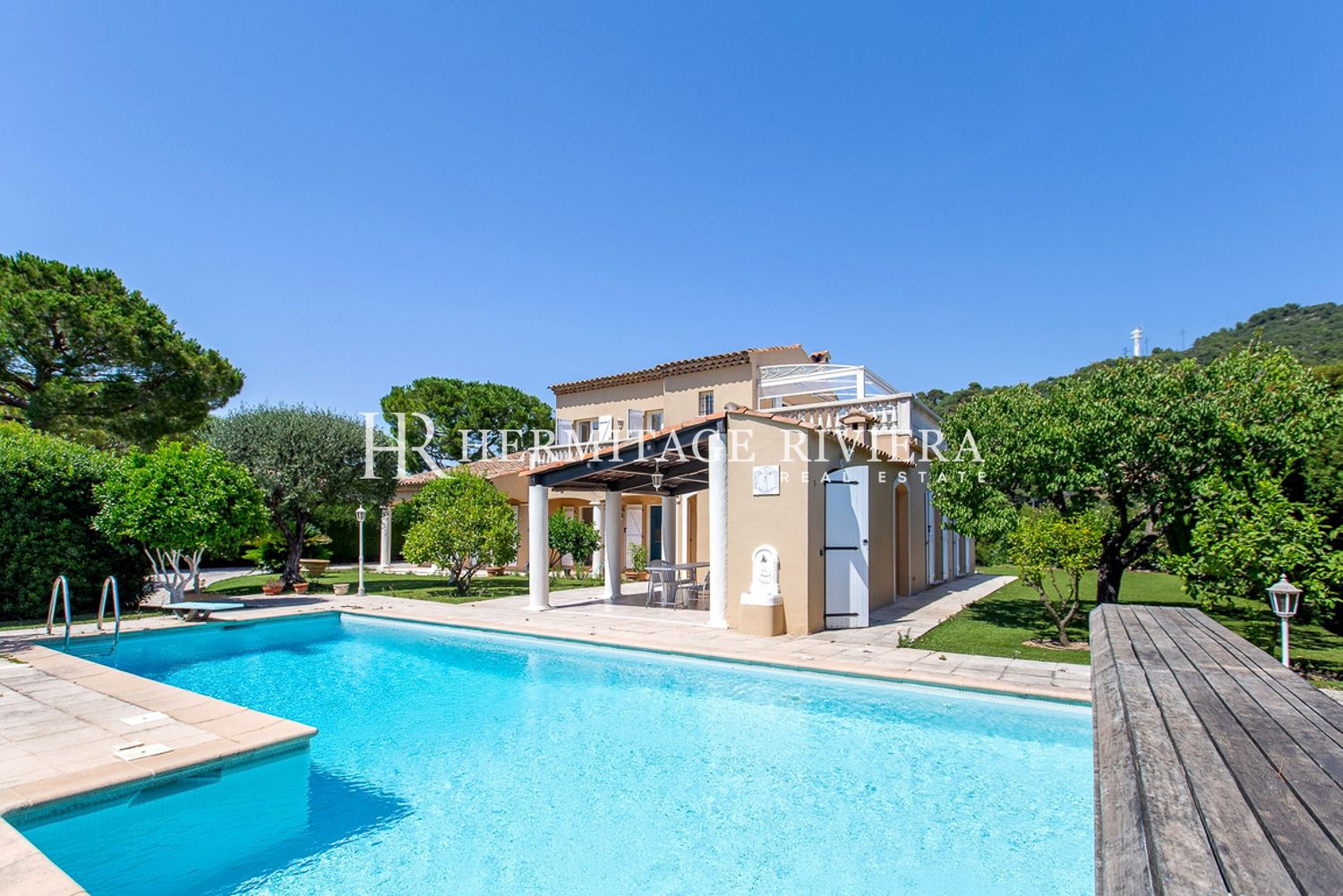Villa in Villefranche-sur-Mer Сalm - Сlosed estate - Pool - Garden (image 2)