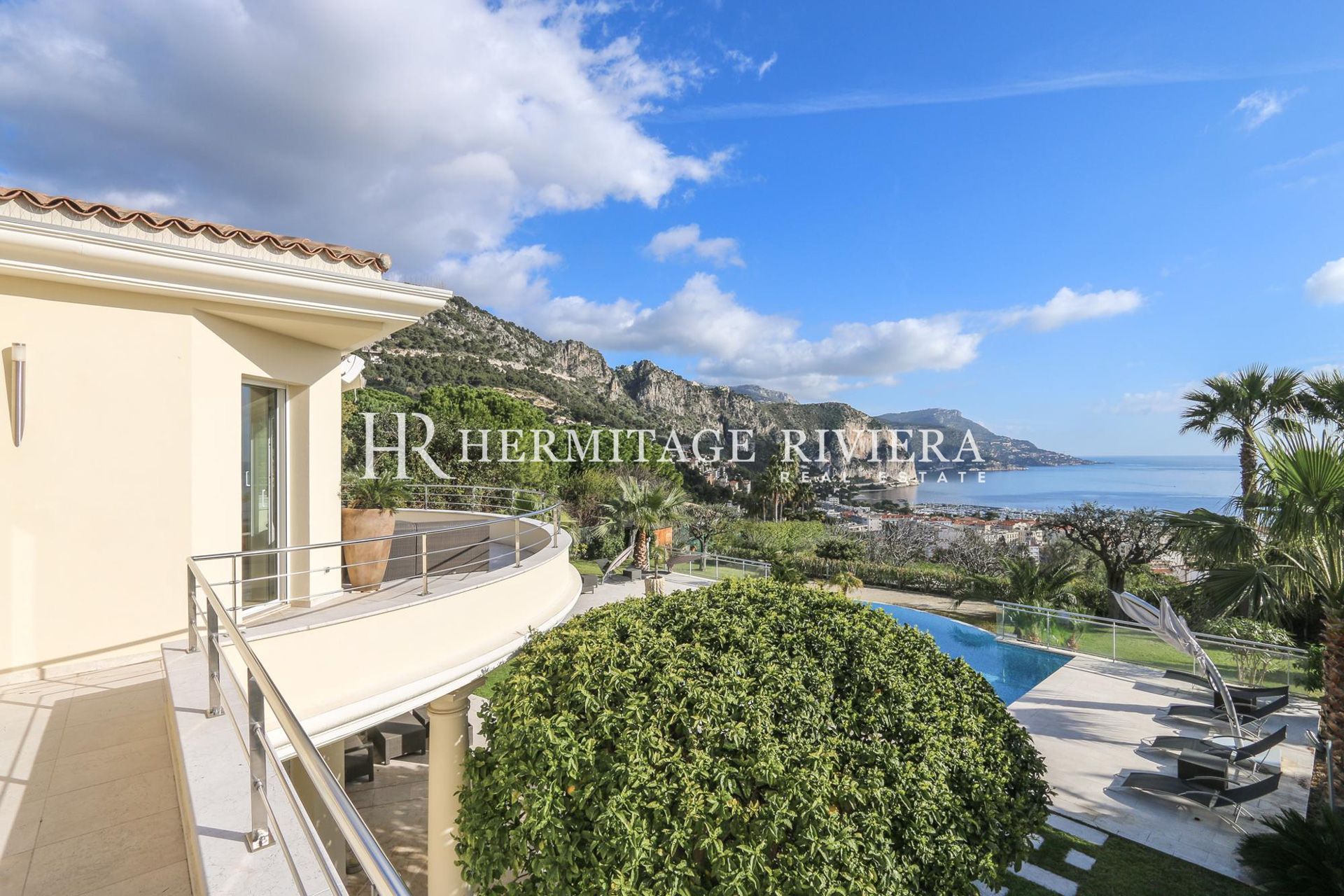 Villa i californisk stil - Pool - Havudsigt - Tæt på strand  (billede 10)