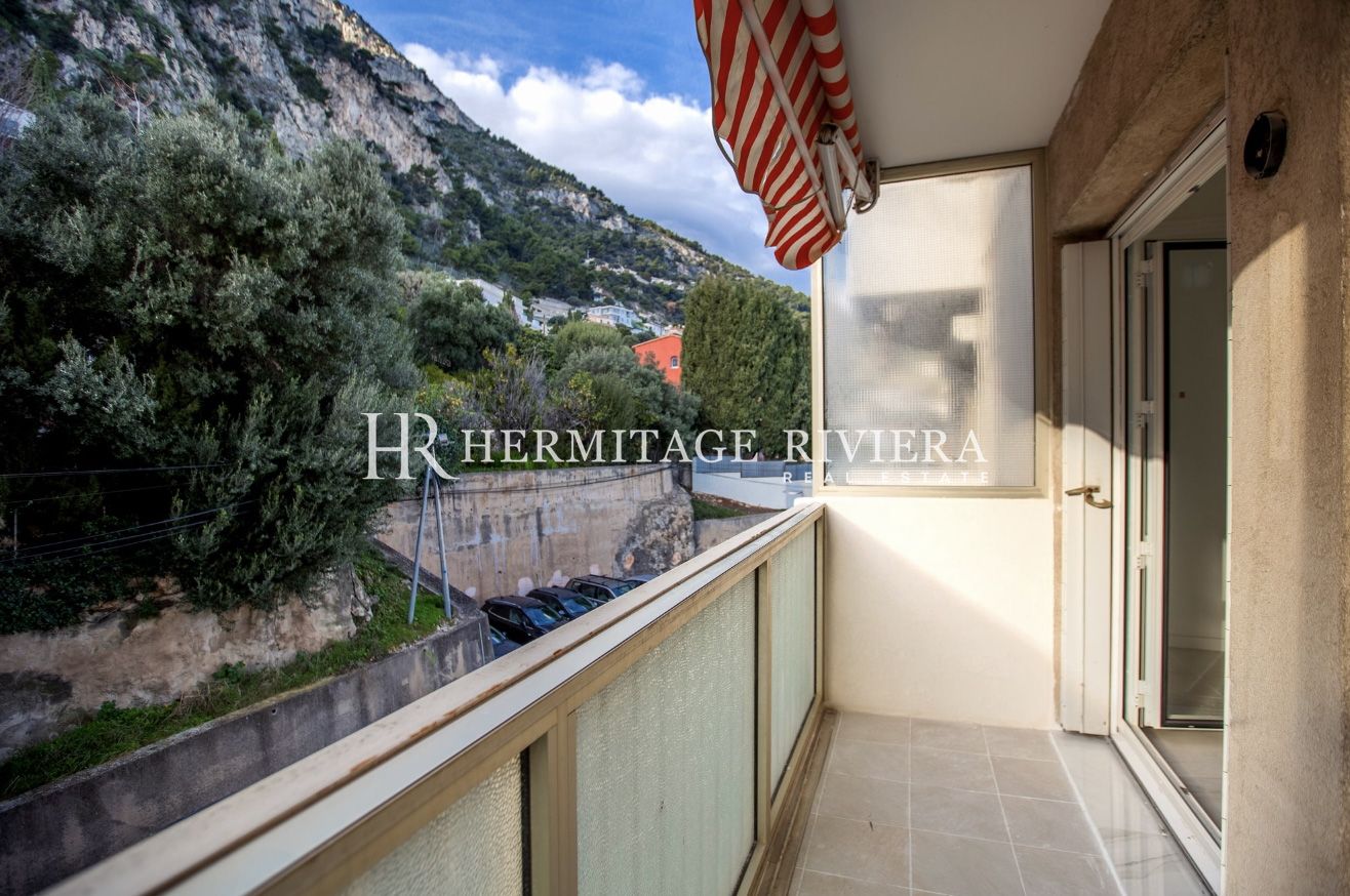 2 bedroom apartment - Renovated - Sea view (image 8)