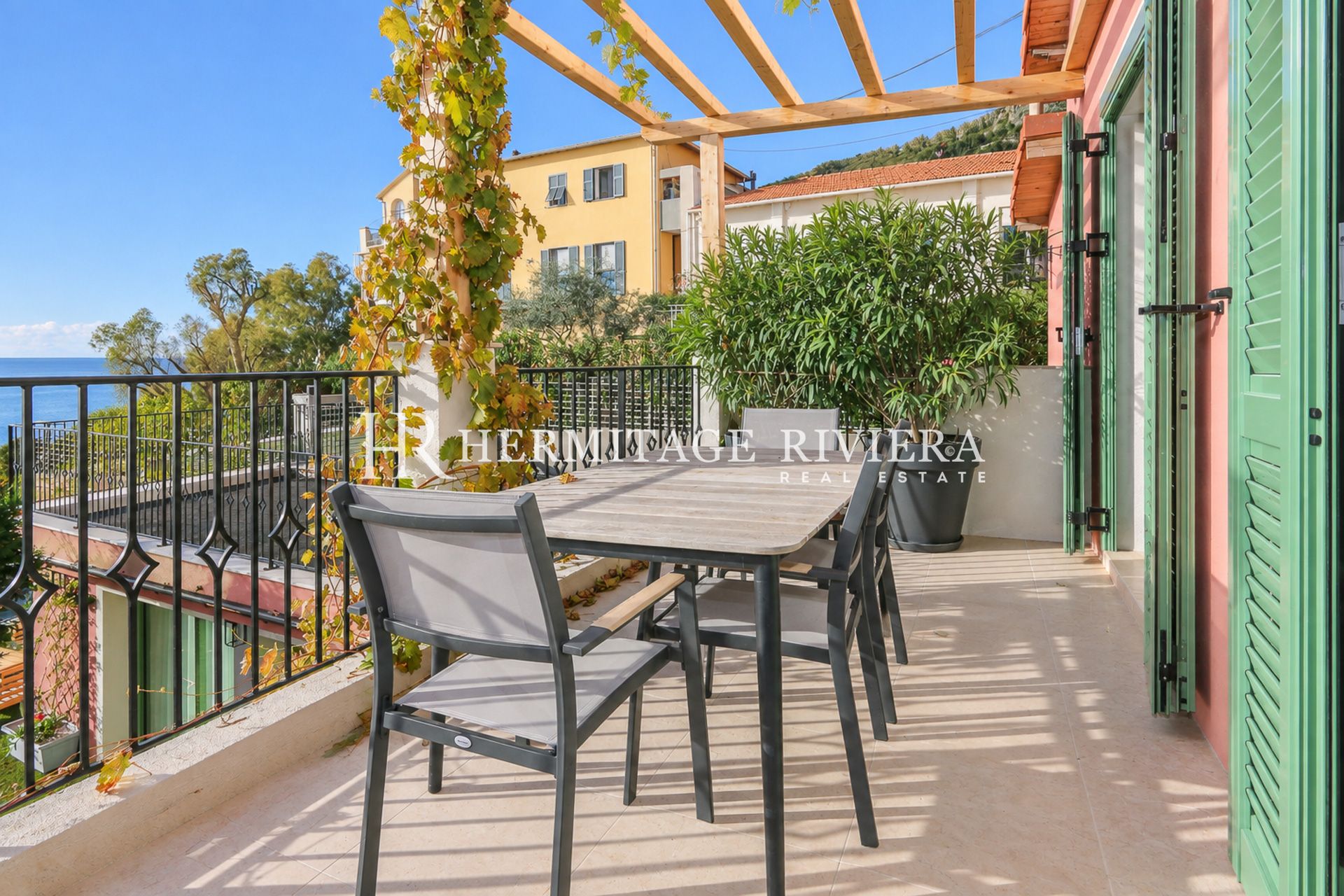 Villa i Roquebrune-Cap-Martin Charmerende villa - Pool - Tæt på stranden Cabbé - Havudsigt (billede 3)