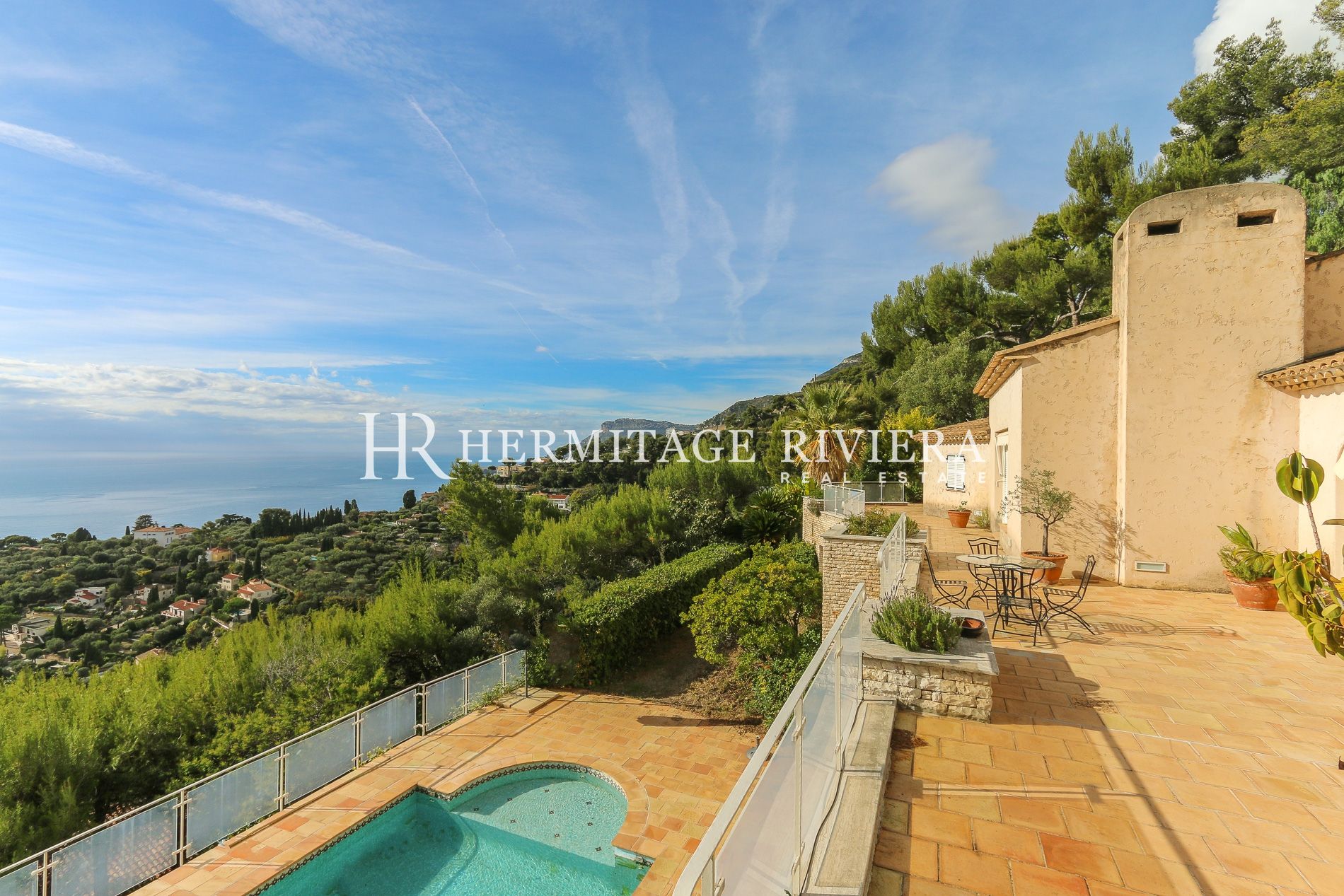 Villa provenzal con vistas panorámicas al mar, cerca de Mónaco (imagen 22)