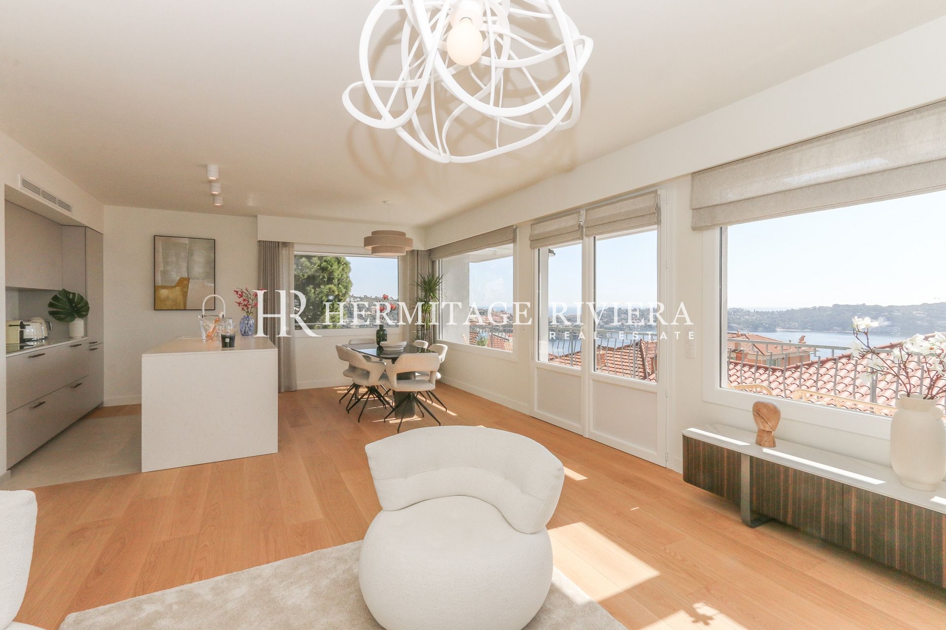 Renovated - Top floor apartment - Sea view -Terrace (image 11)