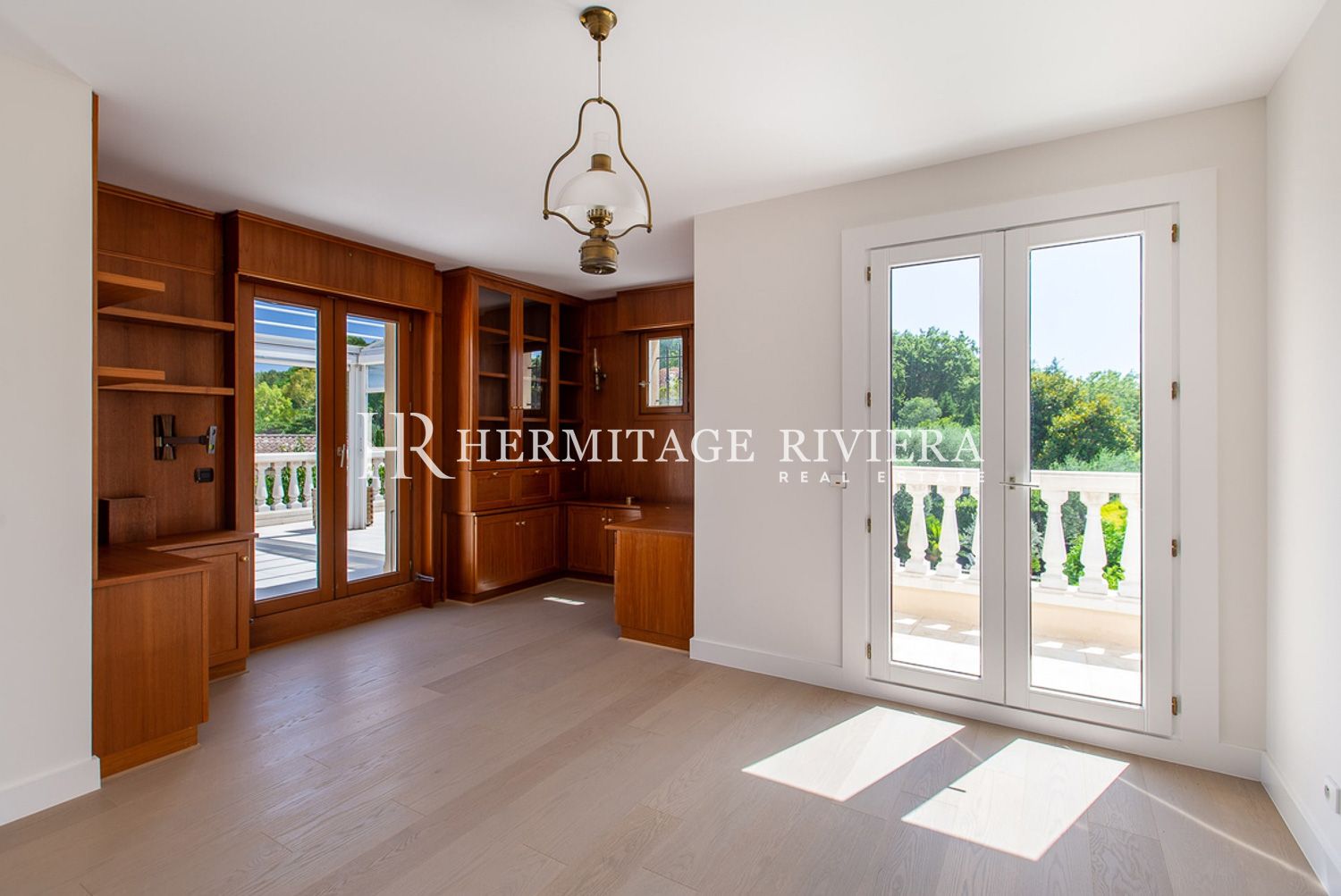 Villa in Villefranche-sur-Mer Сalm - Сlosed estate - Pool - Garden (image 24)