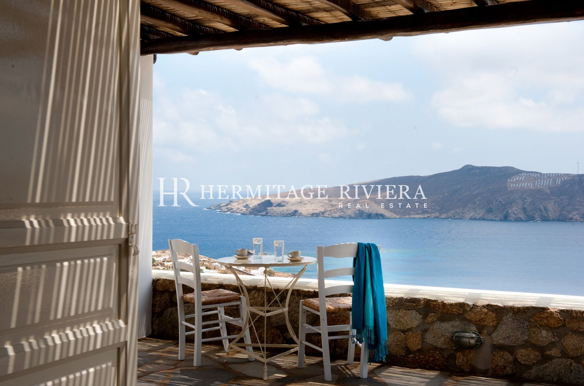 Perfectly traditional Greece villa with views (image 4)