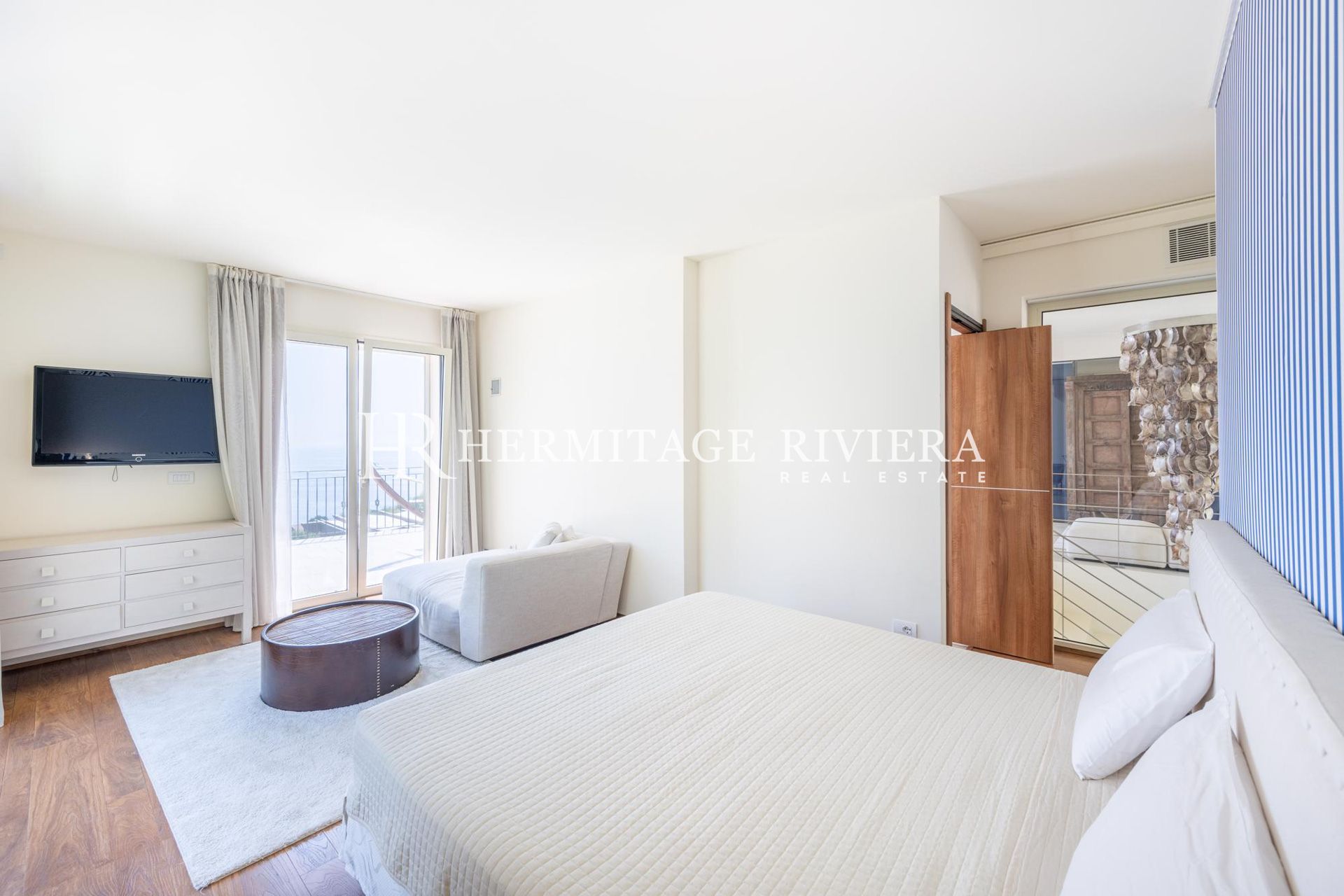 Modern villa - Panoramautsikt över havet - Pool (bild 13)