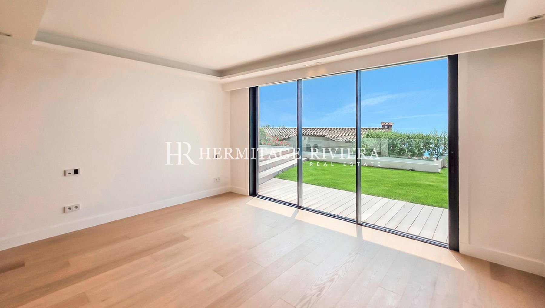 Villa à Roquebrune-Cap-Martin Villa contemporaine neuve - Vue mer - Piscine  (image 22)