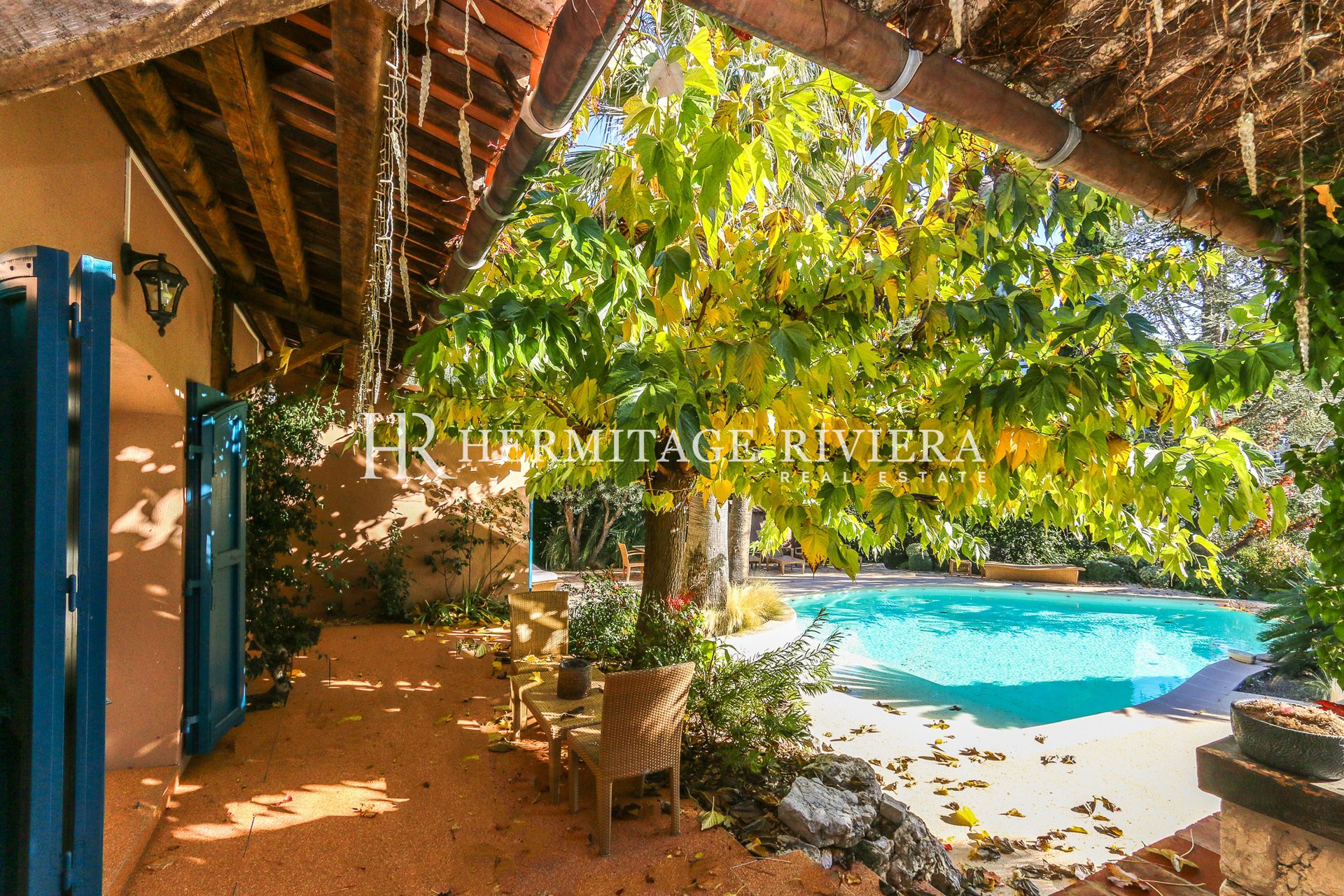 Stängd fastighet - Pool - Havsutsikt  (bild 5)