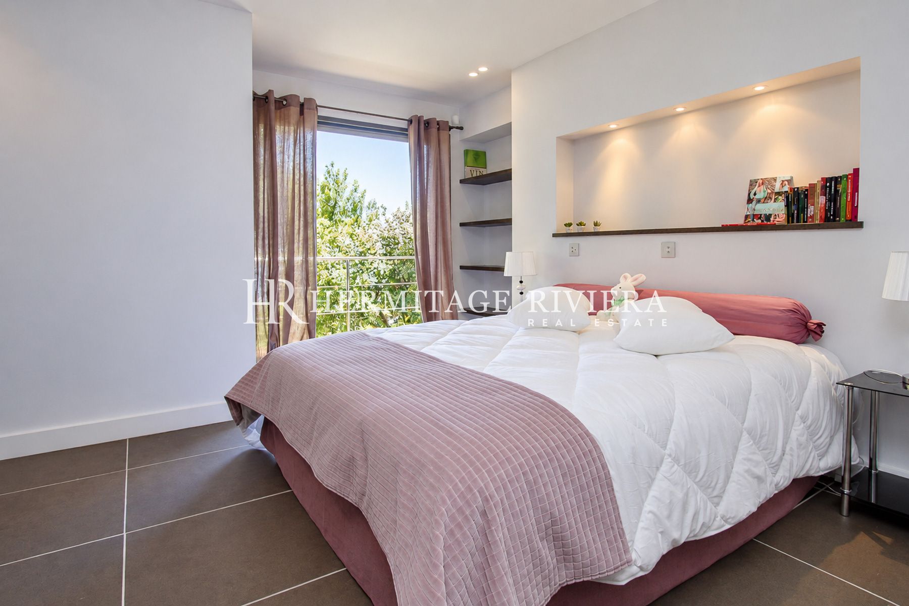 Villa in Saint-Jean-Cap-Ferrat Modern property - Panoramic sea views - Heated Pool (image 13)