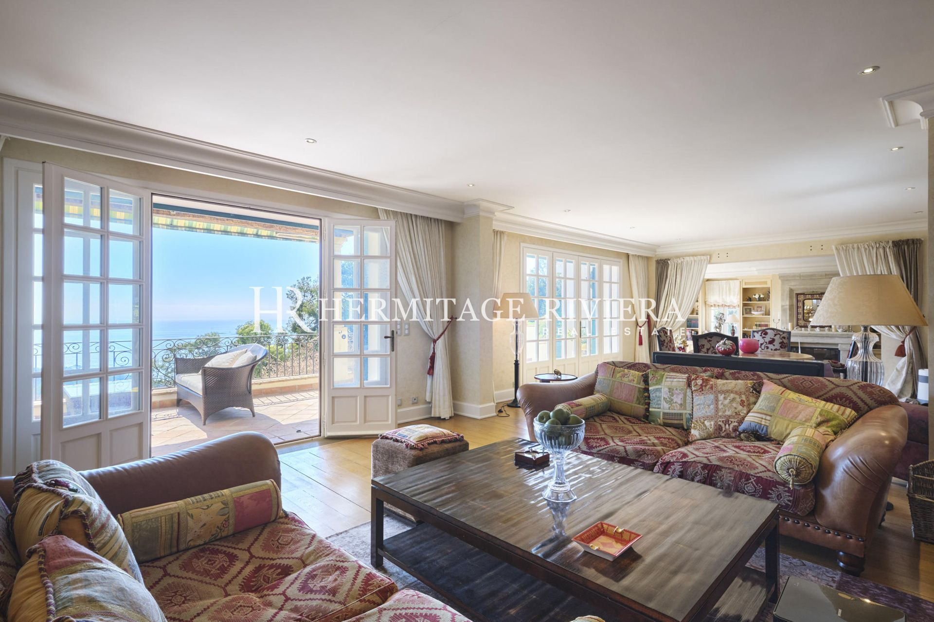 Splendid property calm with sea view (image 9)