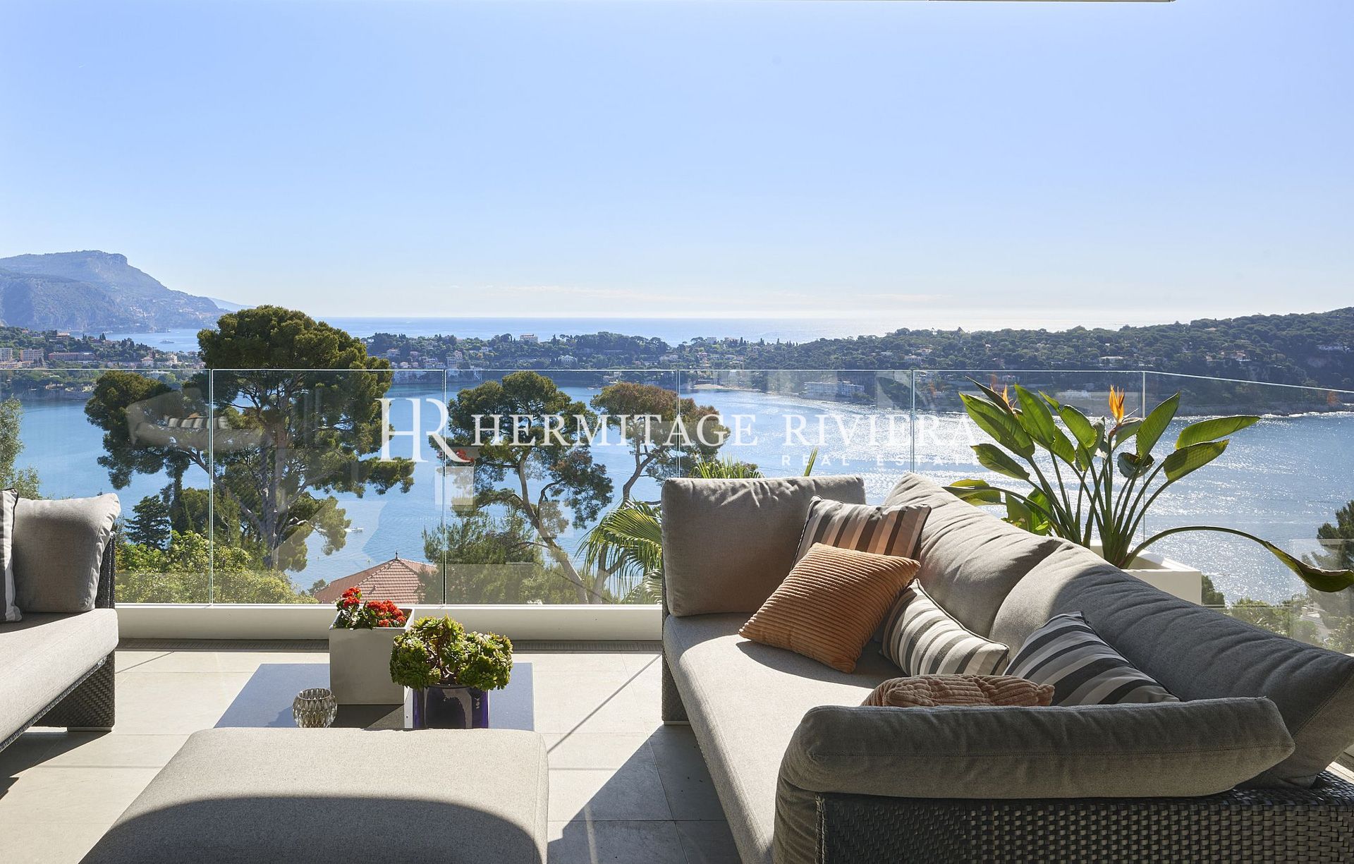 Villa in Nice Mont Boron Contemporary villa - Sea views - Pool (image 1)