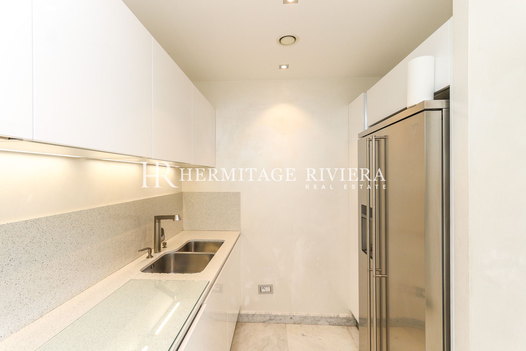 Property of two modern villas - Sea views - Pool (image 30)
