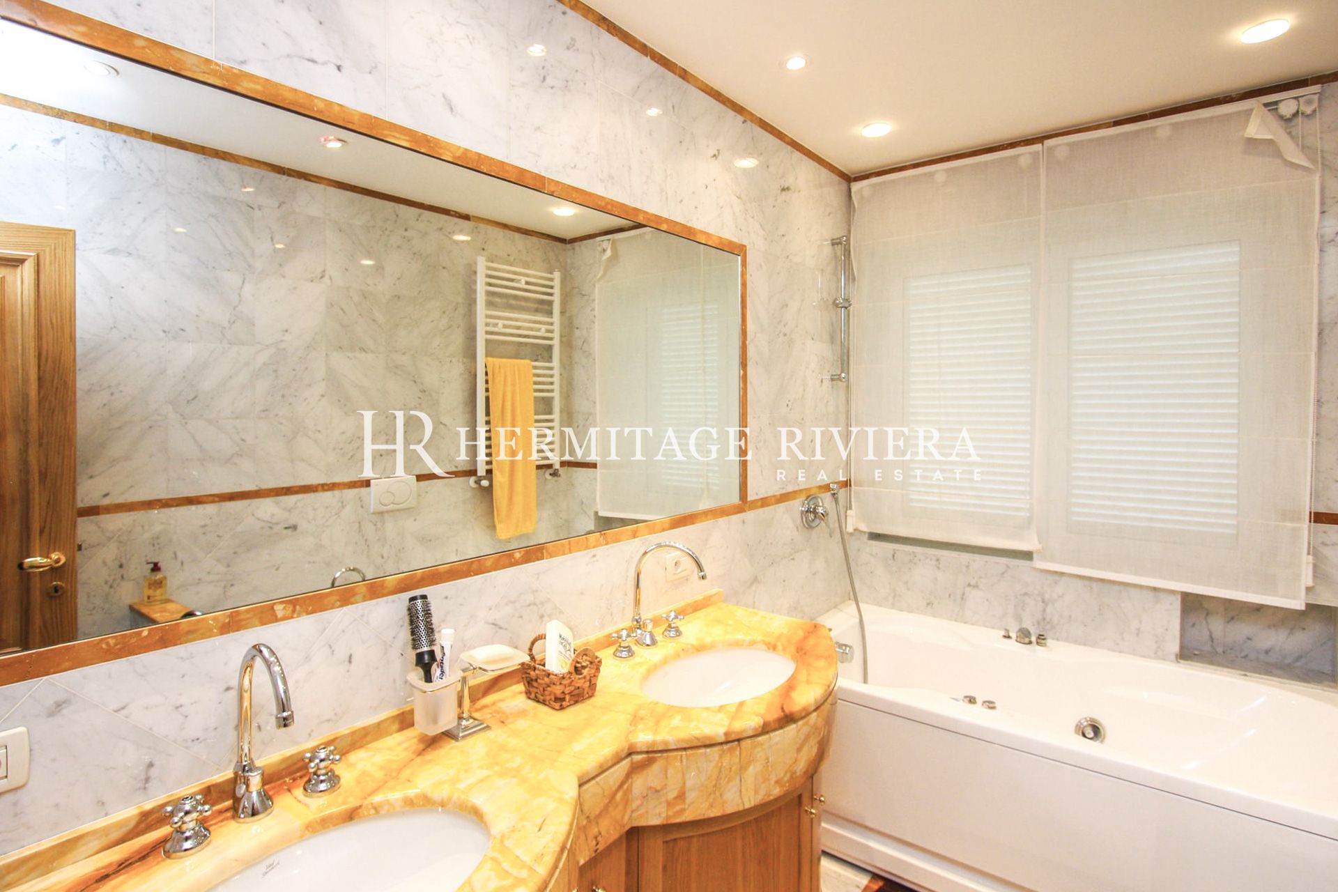 With flat garden (image 15)