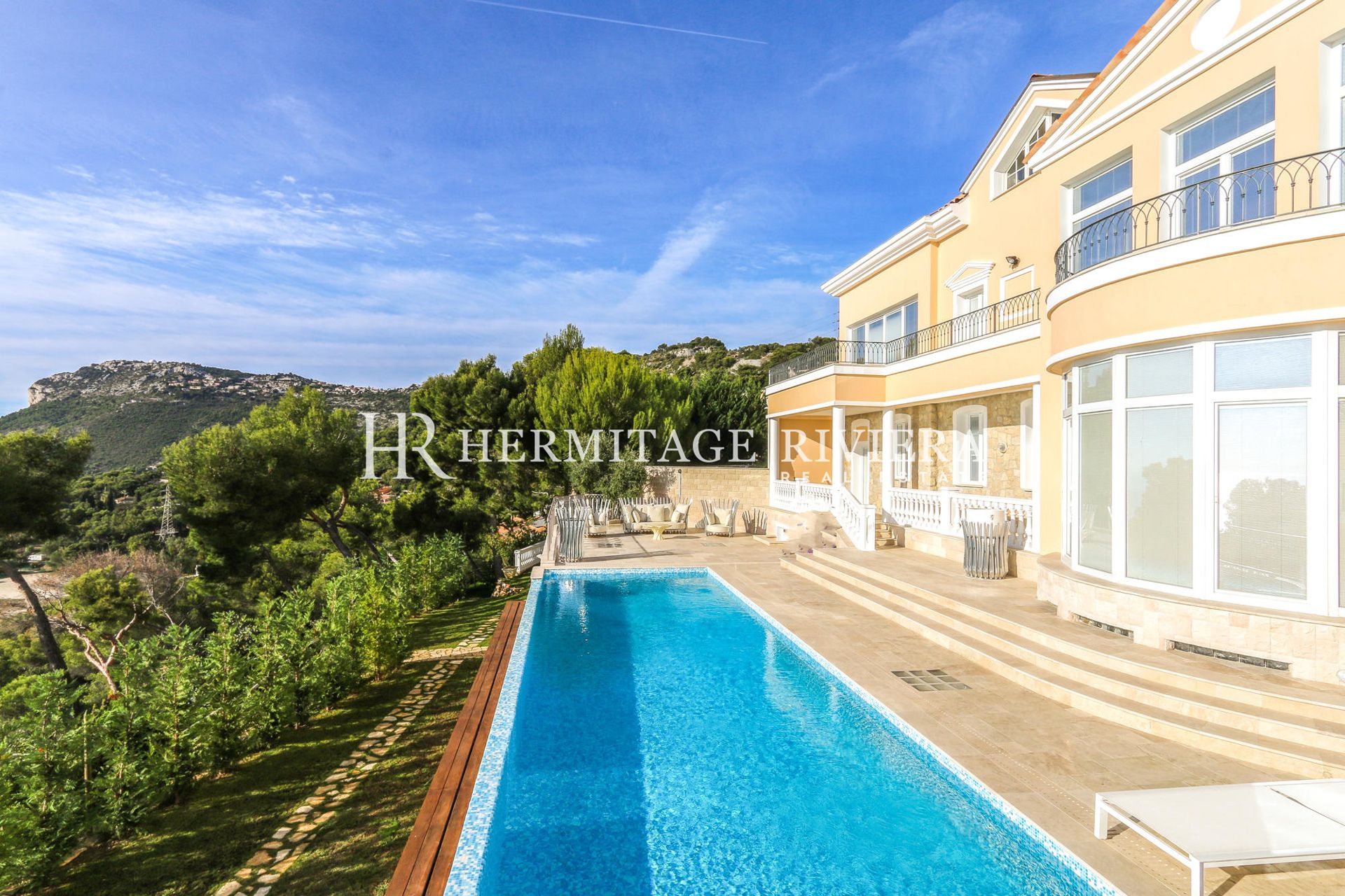 Property of two villas - Сlose Monaco - Sea views (image 17)