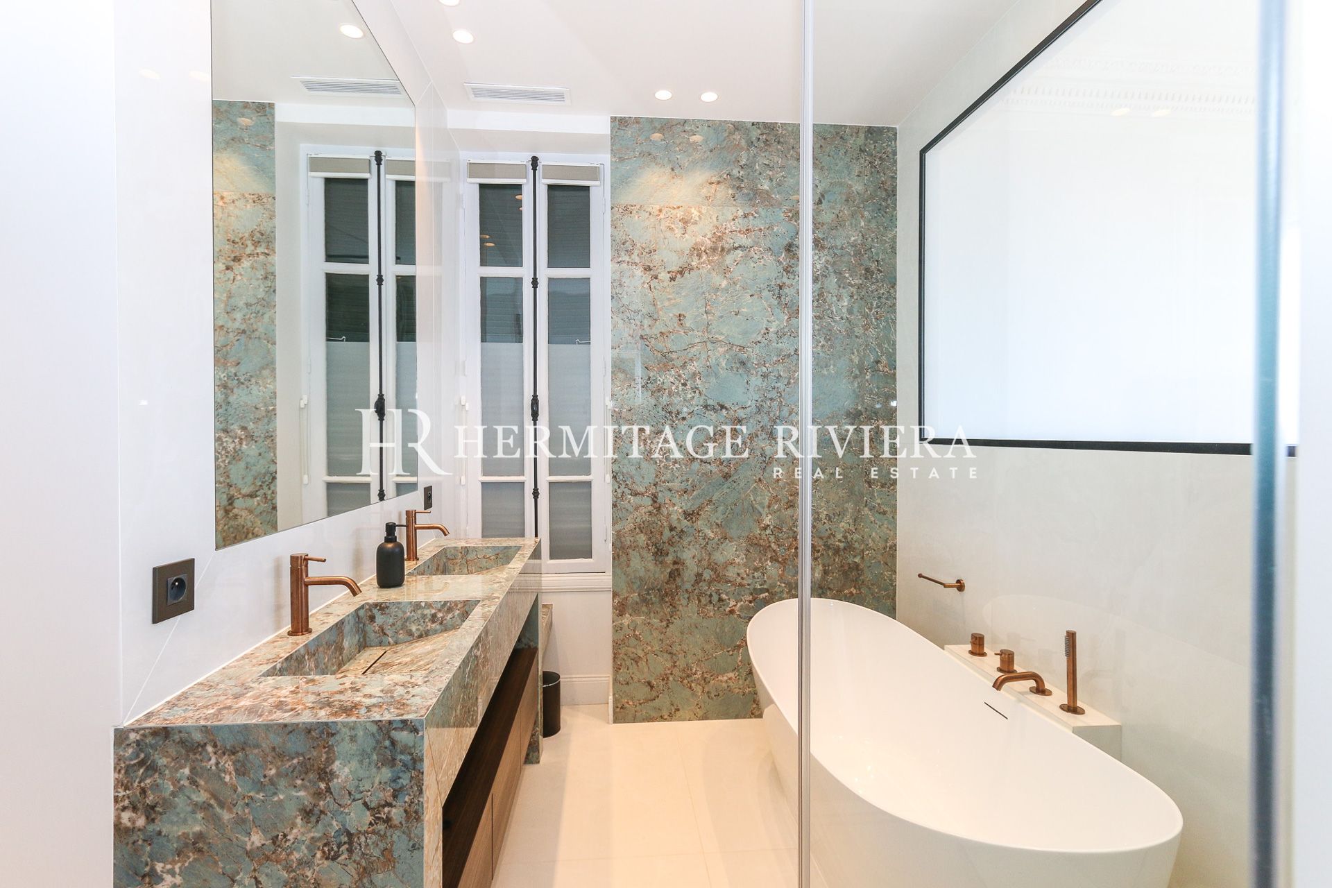 优雅的别墅,享有壮丽的景色 (图片 21)