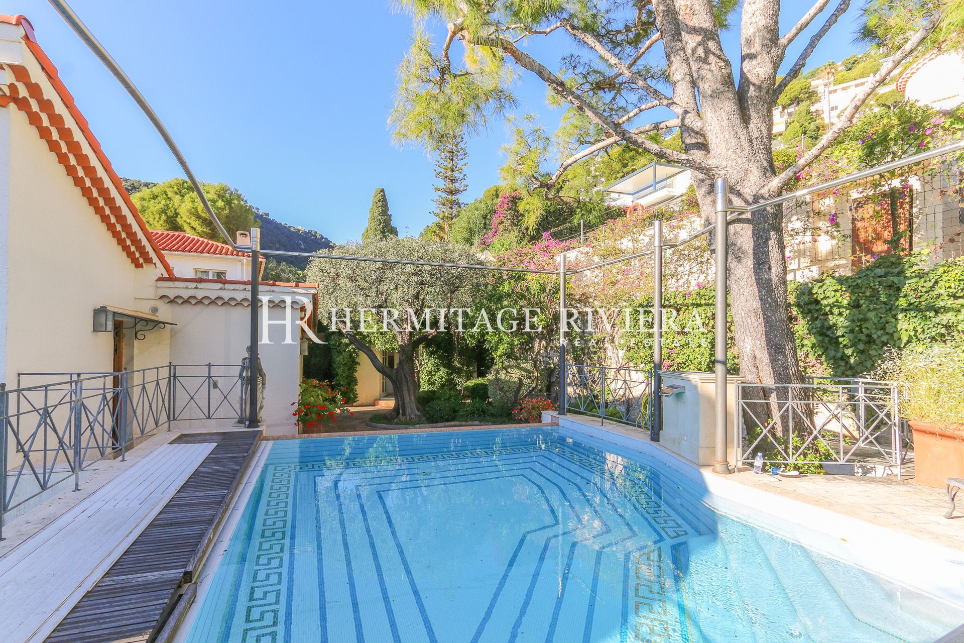 海景 - 靠近海滩 - 游泳池 (图片 6)