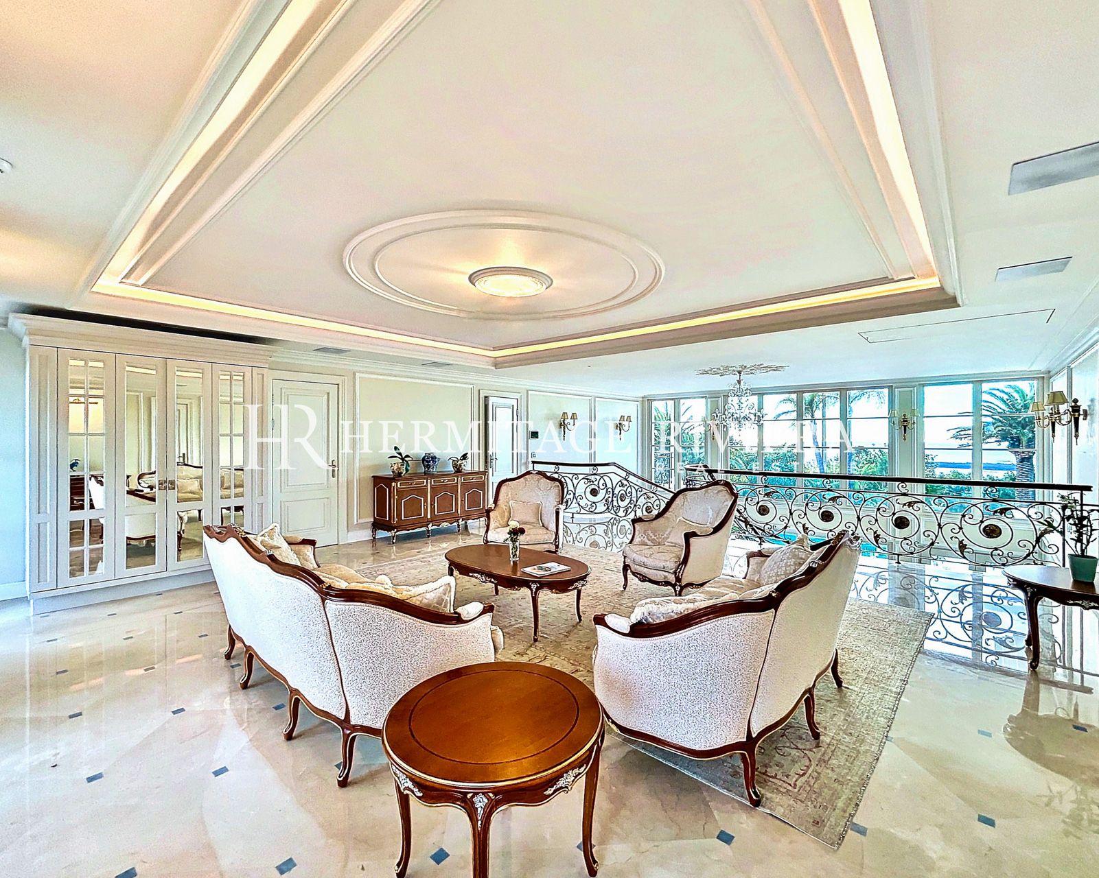 Magnificent Palace - Sea view - Tennis court - Pool (image 7)