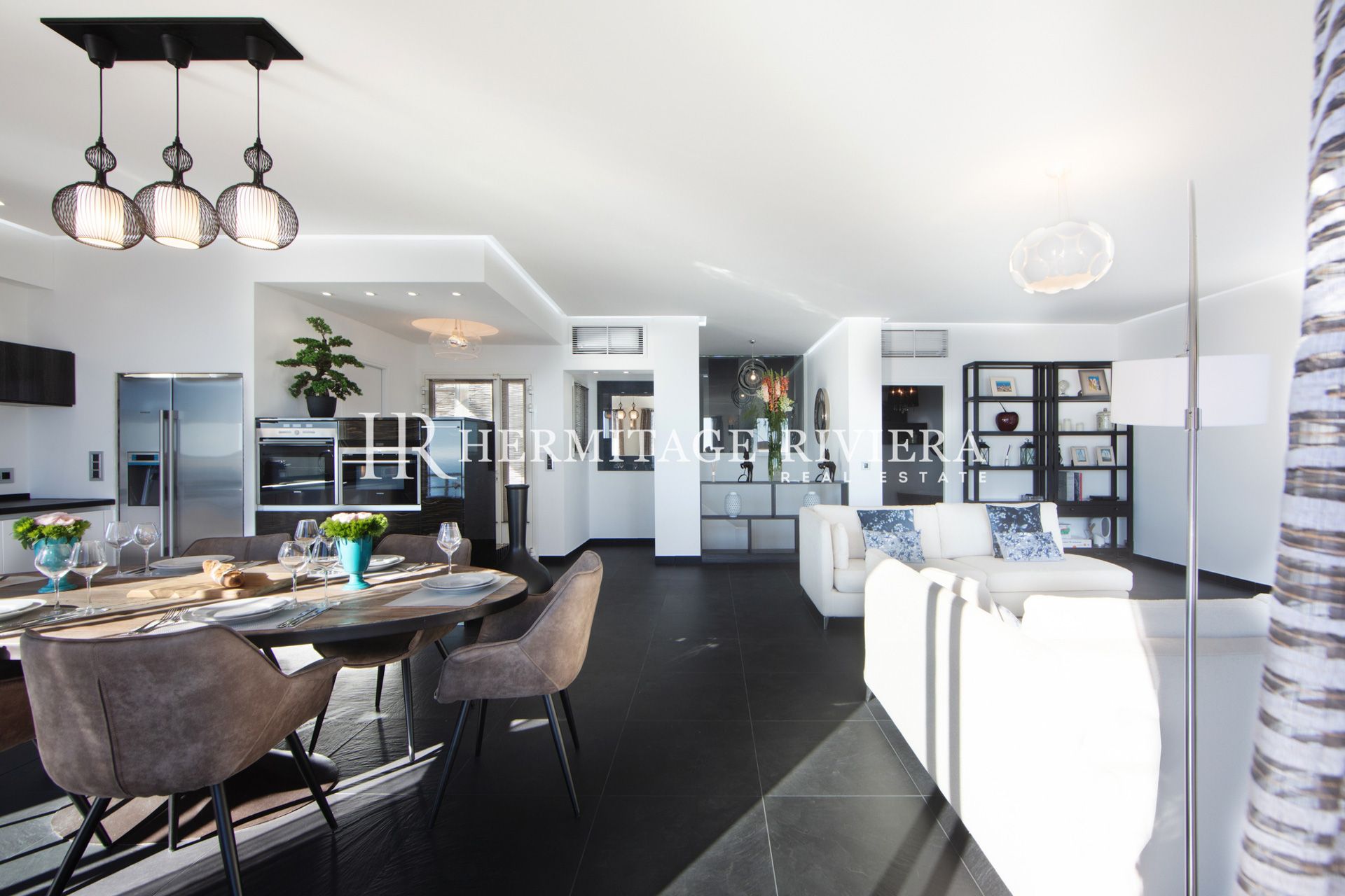 Contemporary villa - Sea Views - Close to Mala Beach (image 8)