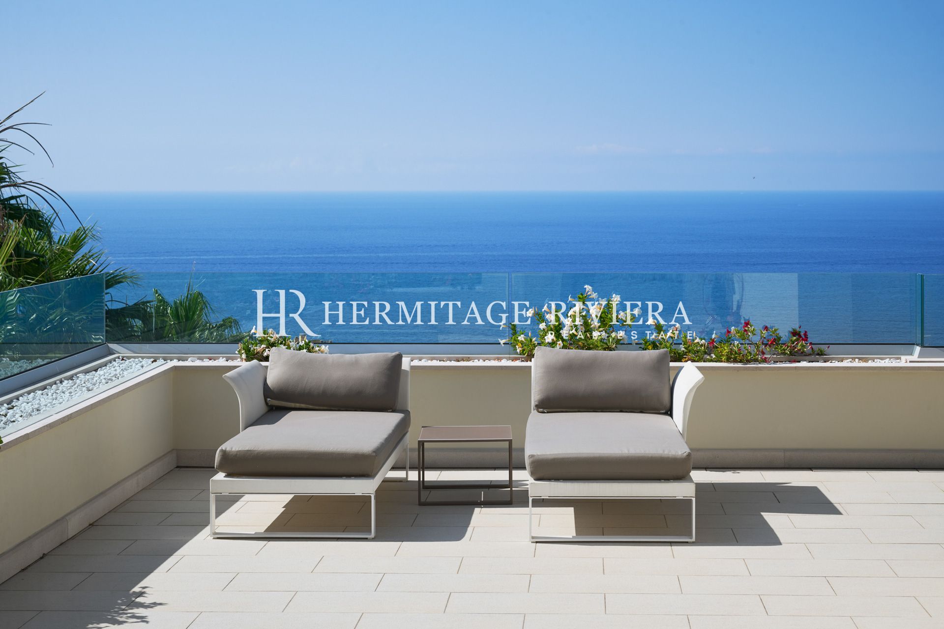 Владение из двух современных вилл - Вид на море - Бассейн (изображение 8)