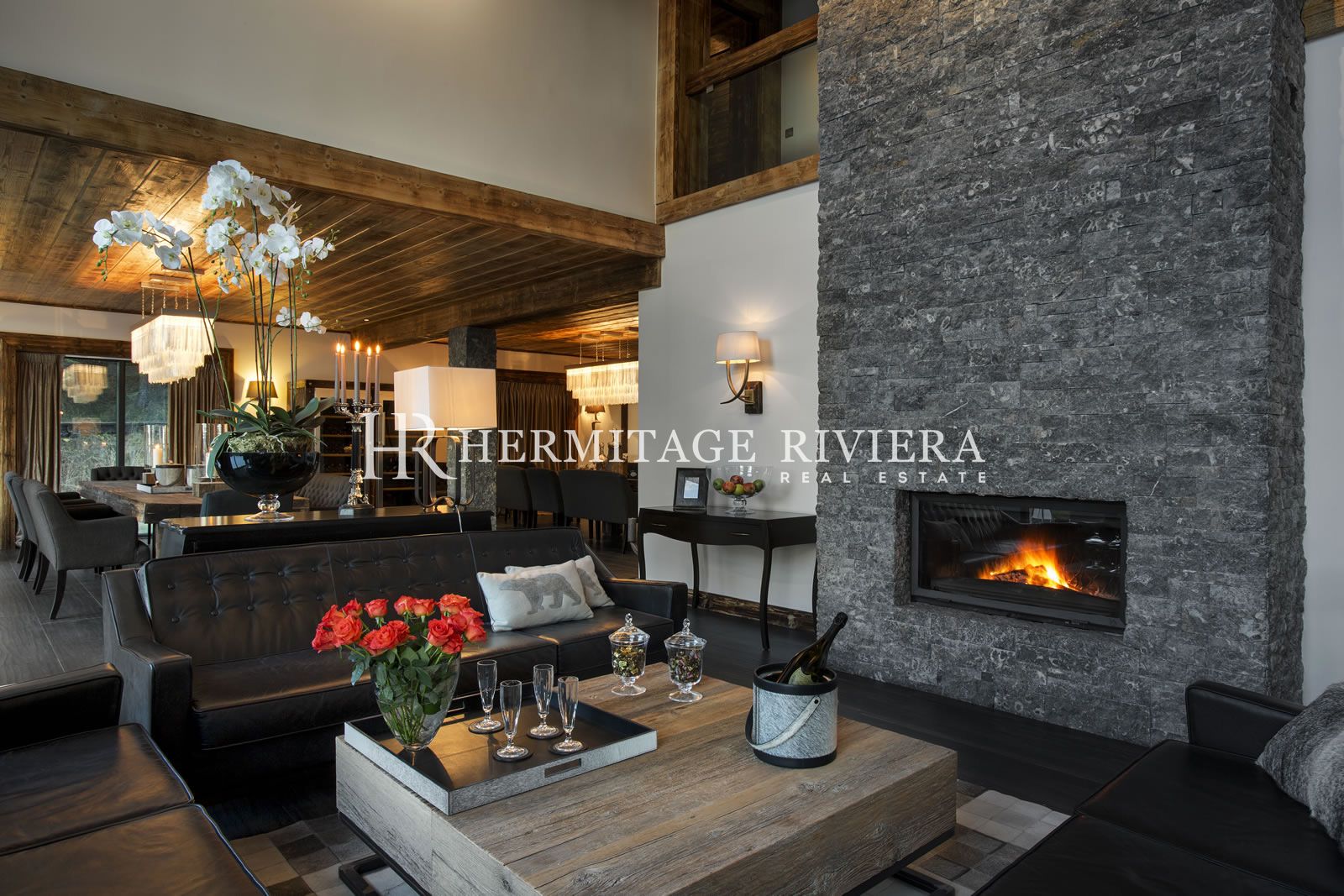 Luxury chalet by the slopes (image 6)