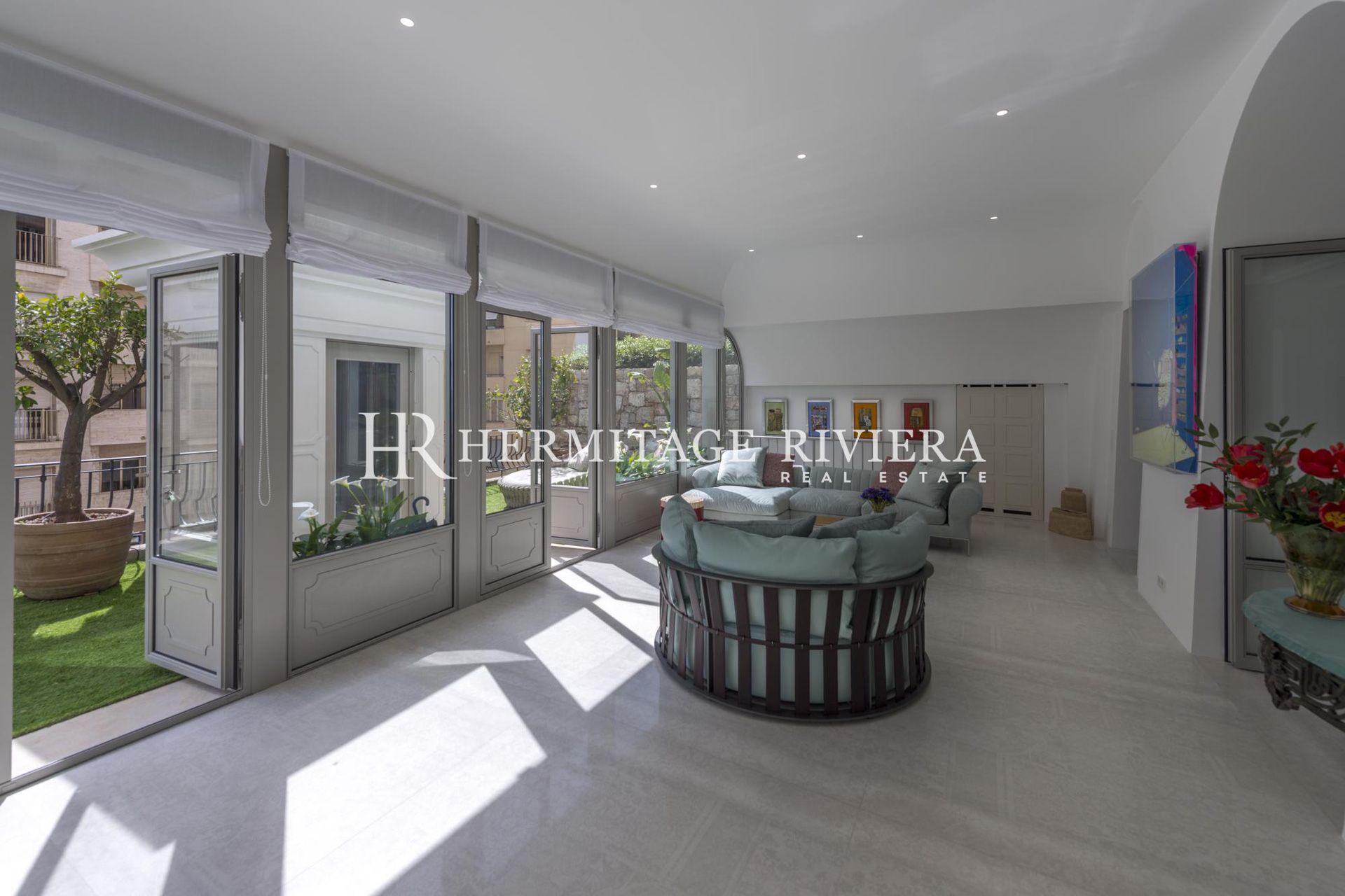 3 bedroom apartment - Luxury apartment - Terrace (image 8)