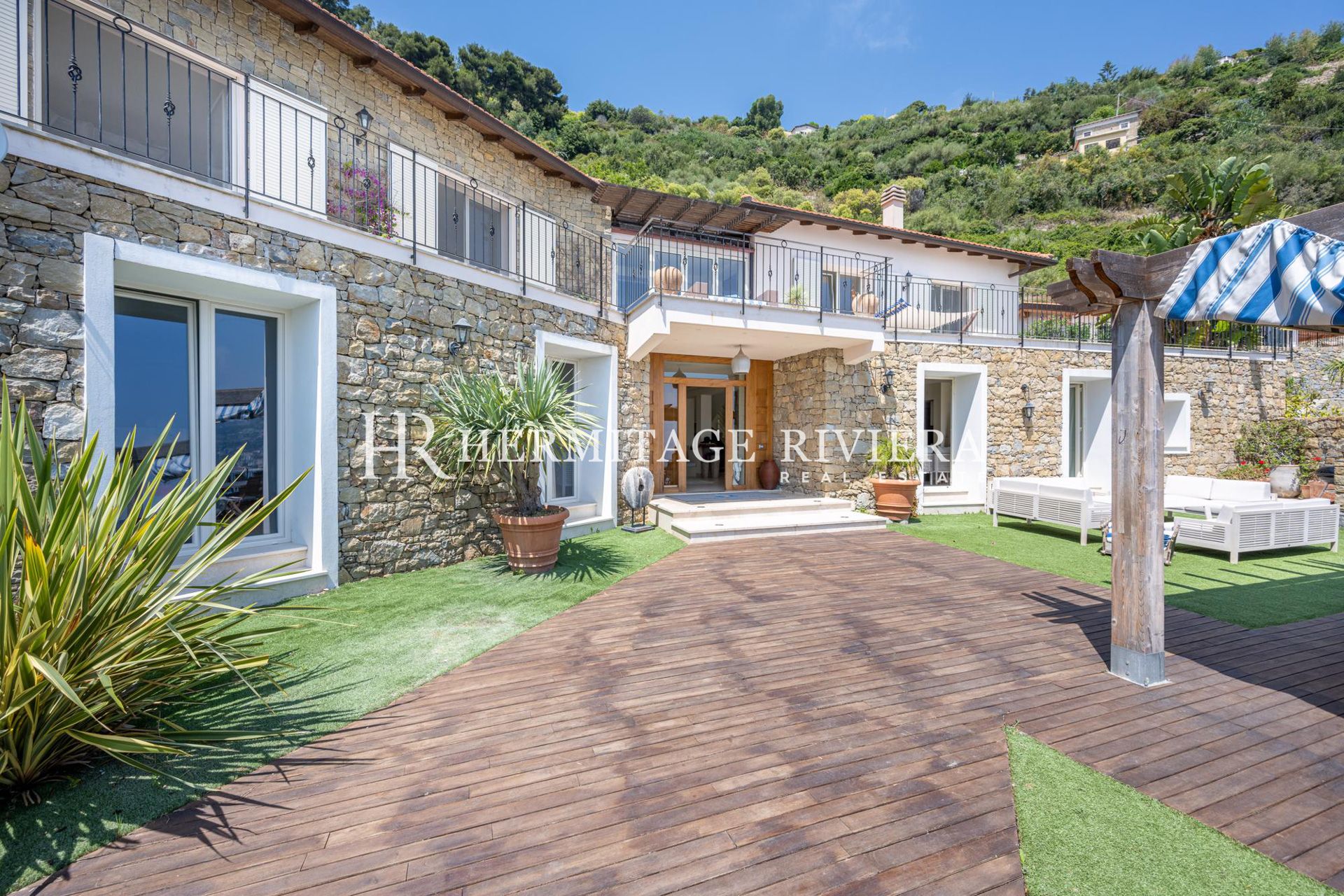 Modern villa - Panoramautsikt över havet - Pool (bild 17)