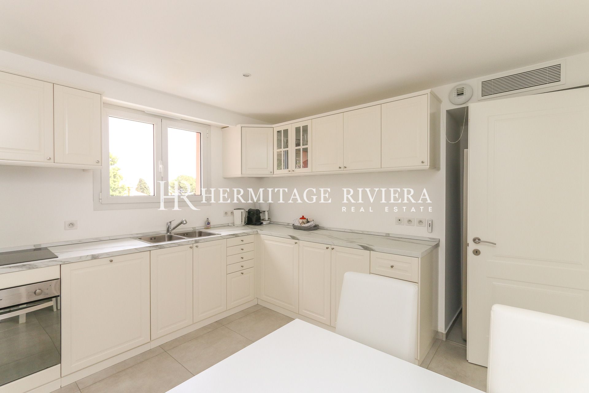 Penthouse i Menton Garavan Penthouse i nyere bolig - Tæt på strandpromenaden - Havudsigt (billede 17)