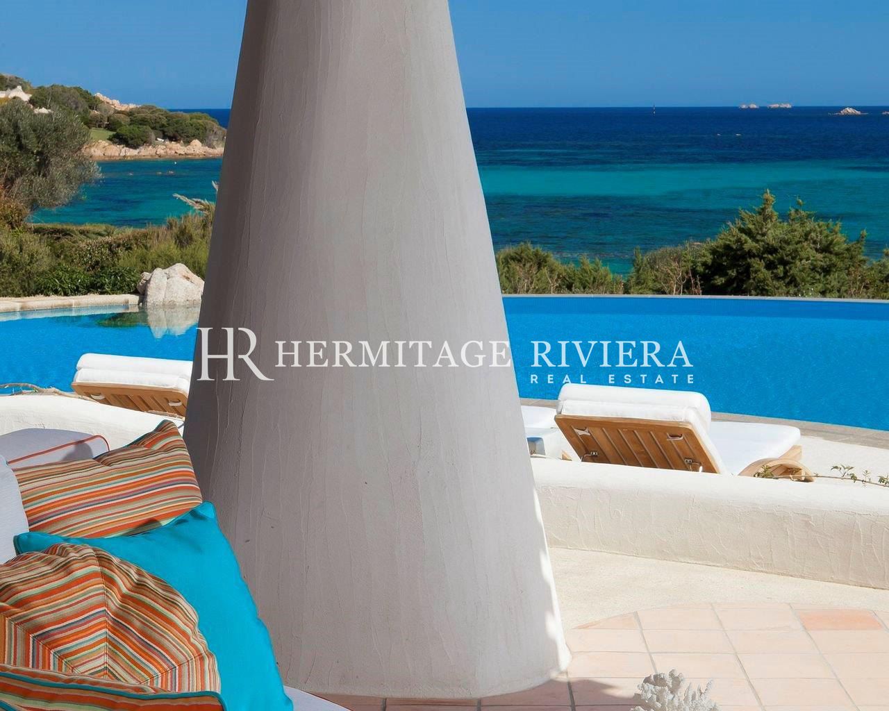Stunning views of the Romazzino bay - Pool (image 3)