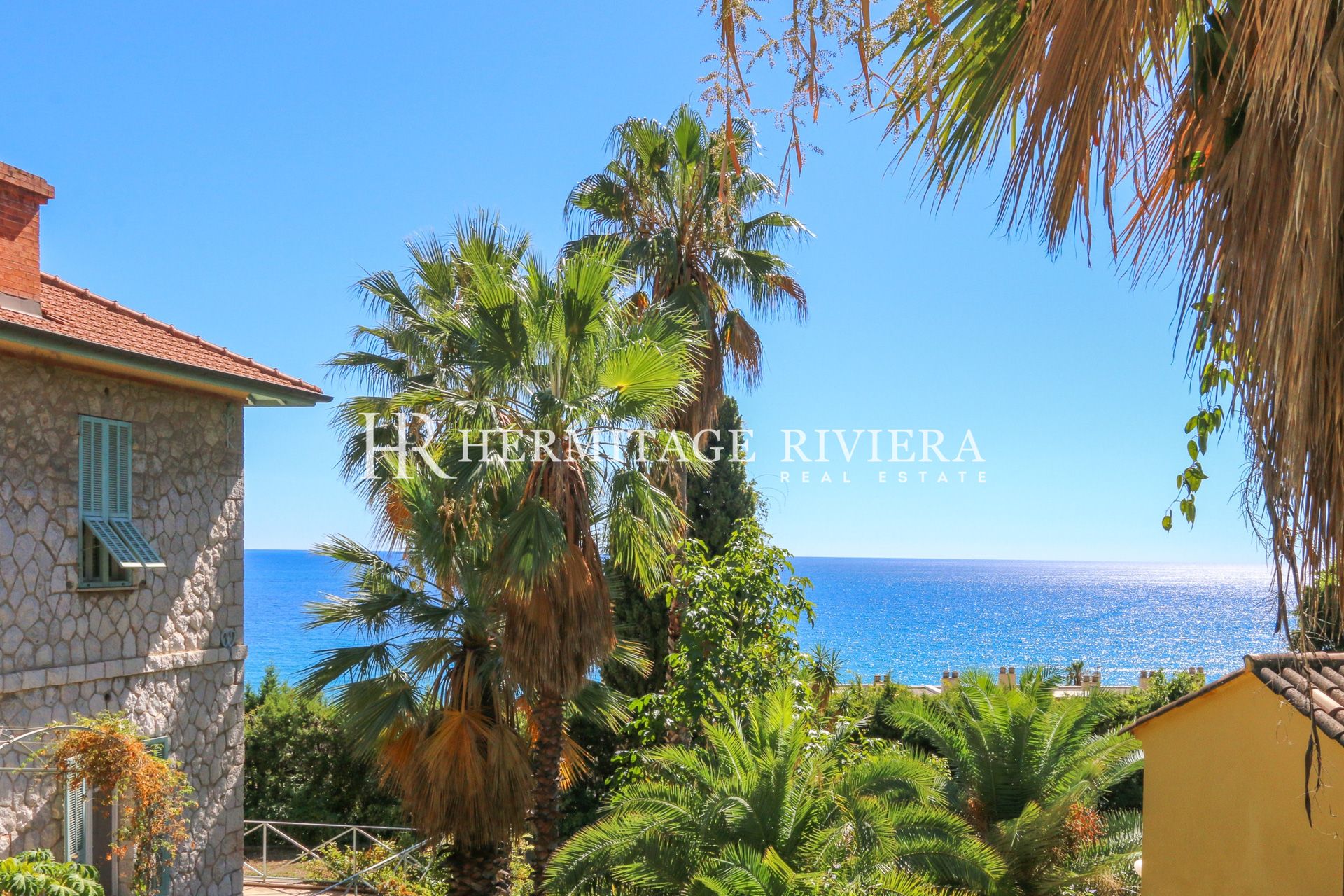 Elegant 19th century stone mansion with sea view (image 28)