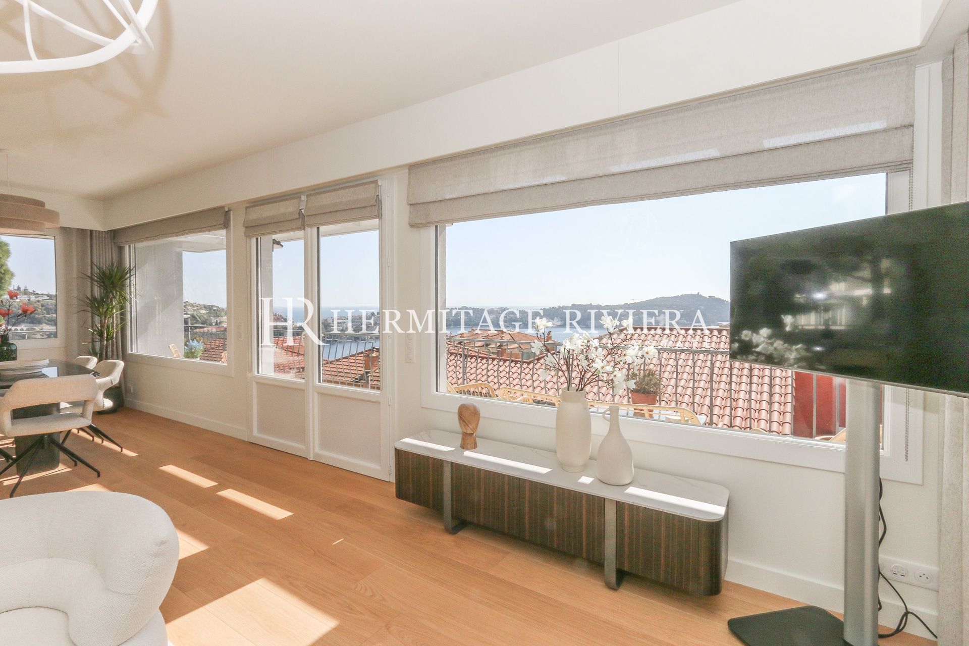Renovated - Top floor apartment - Sea view -Terrace (image 9)