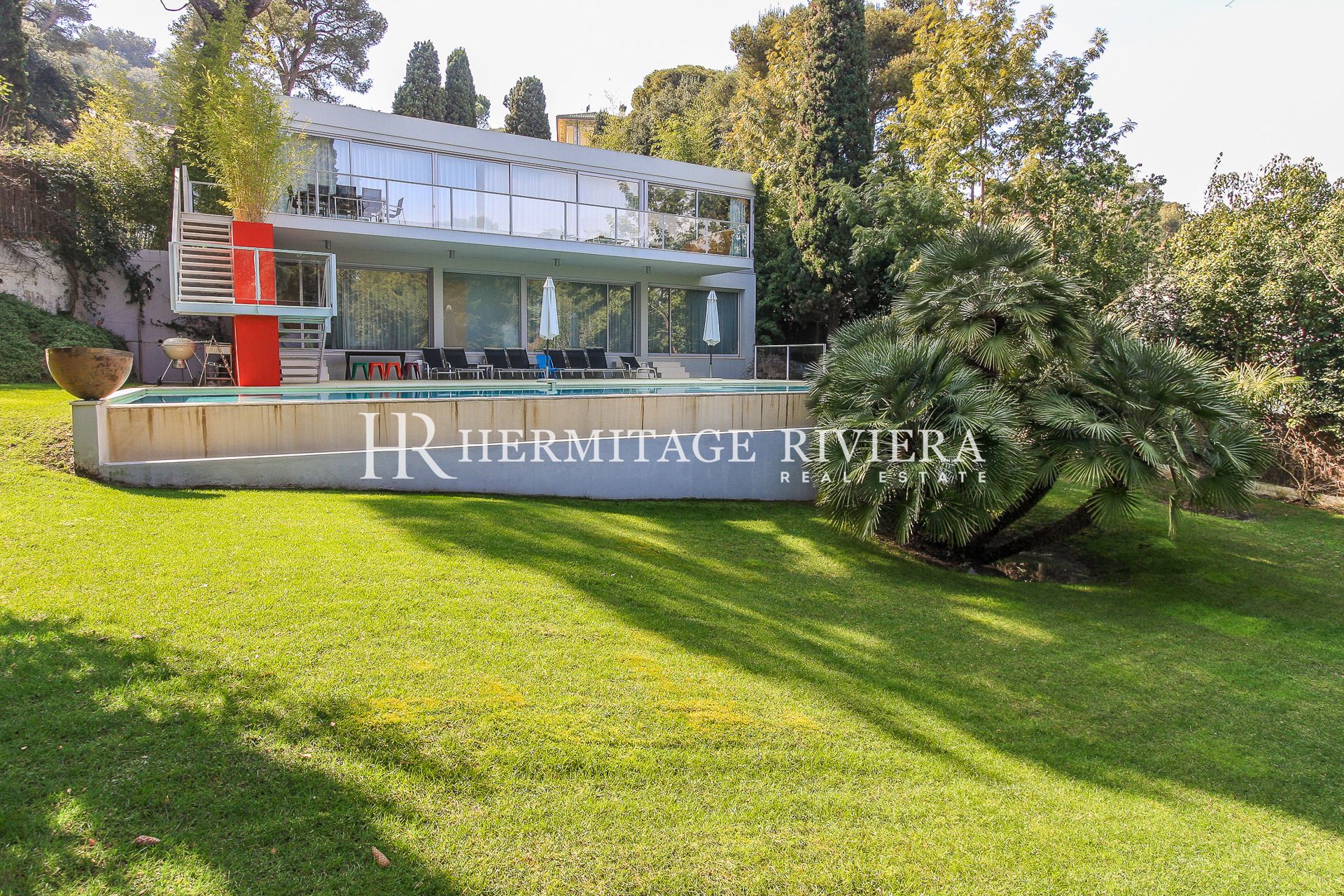 Villa contemporanea in posizione tranquilla - Piscina - Giardino pianeggiante (immagine 18)
