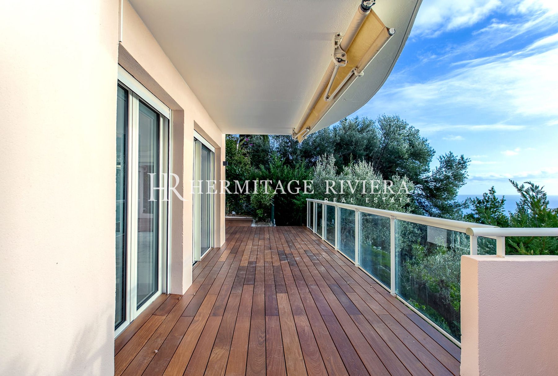 Apartamento en Roquebrune-Cap-Martín Apartamento reformado de 3 dormitorios con vistas a Mónaco y terraza. (imagen 4)