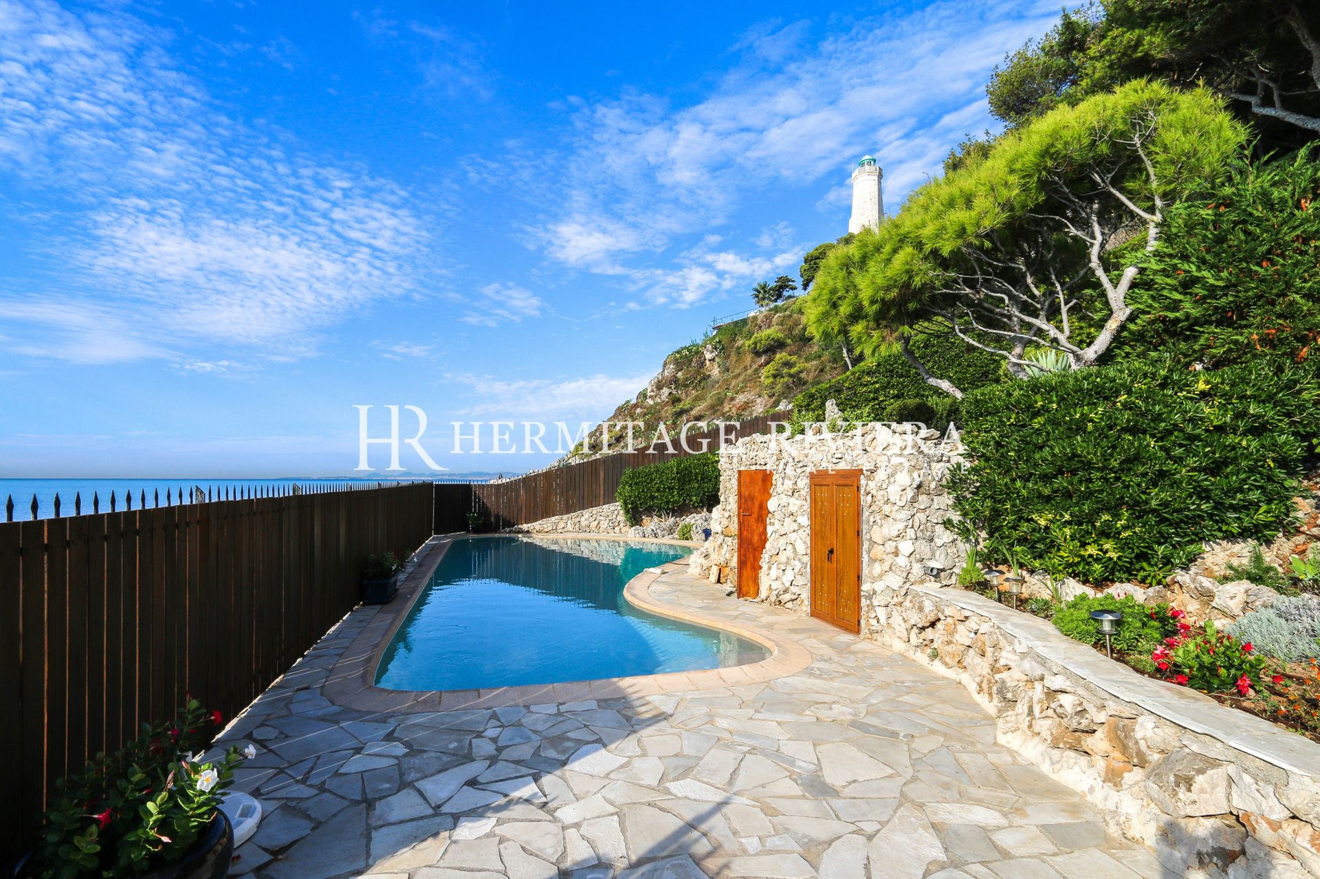 Direct access to the sea - Pool - Close to Grand Hotel (image 4)